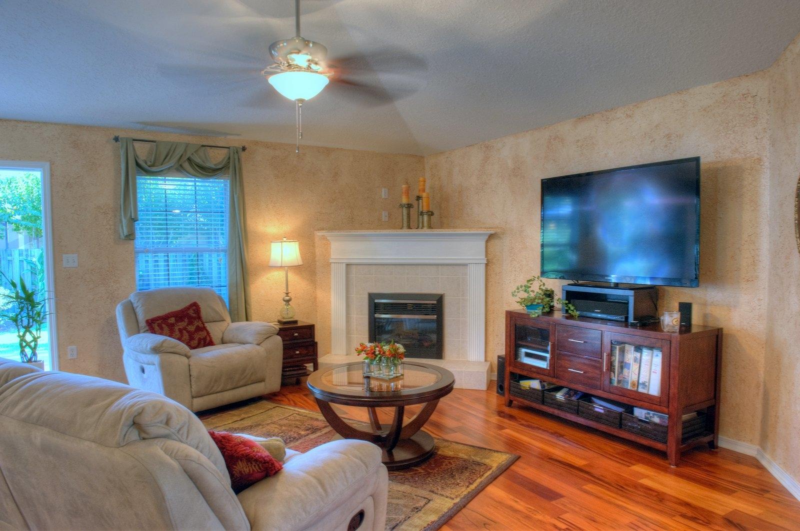 EMERALD LAKES PH 1 - Residential