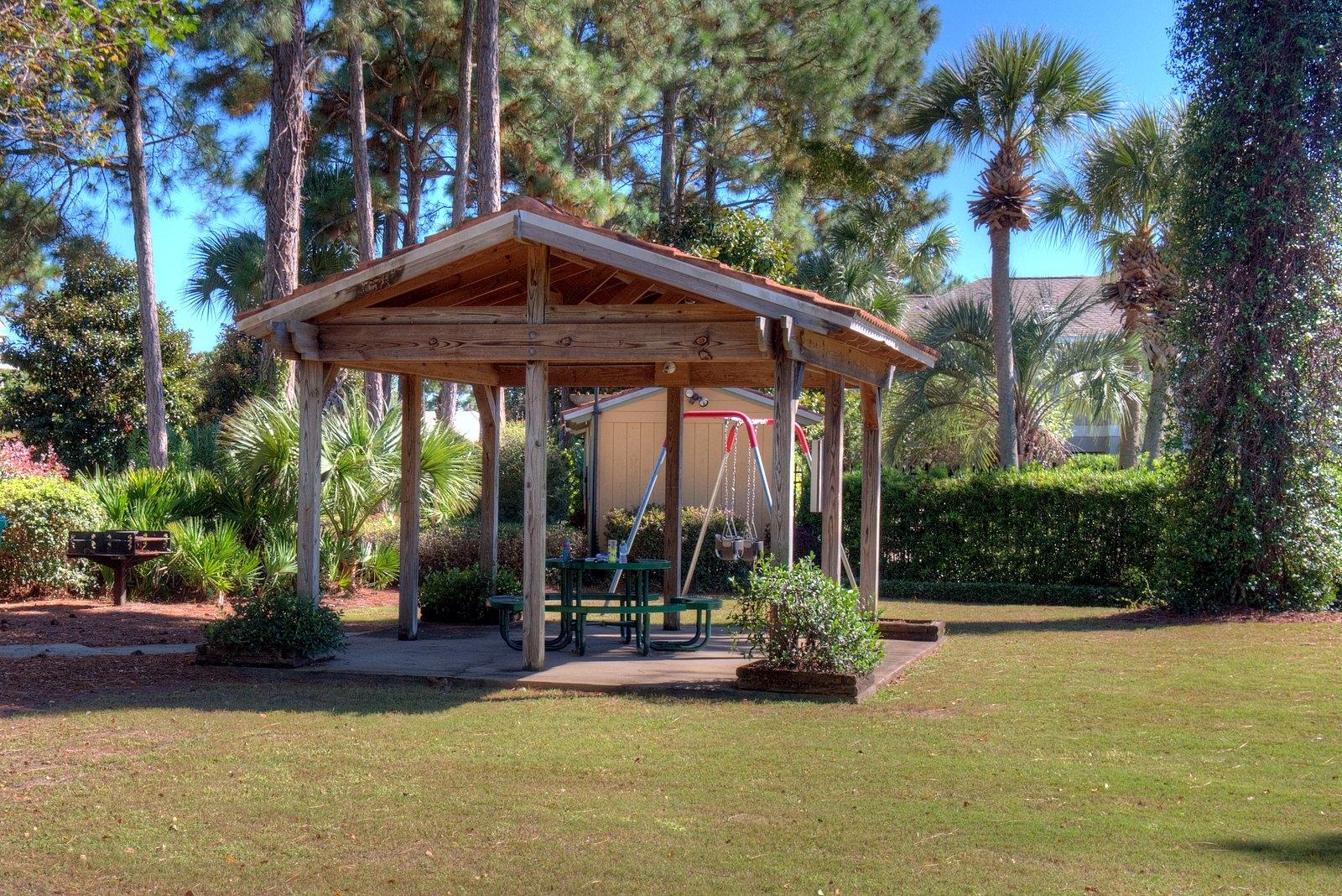 EMERALD LAKES PH 1 - Residential