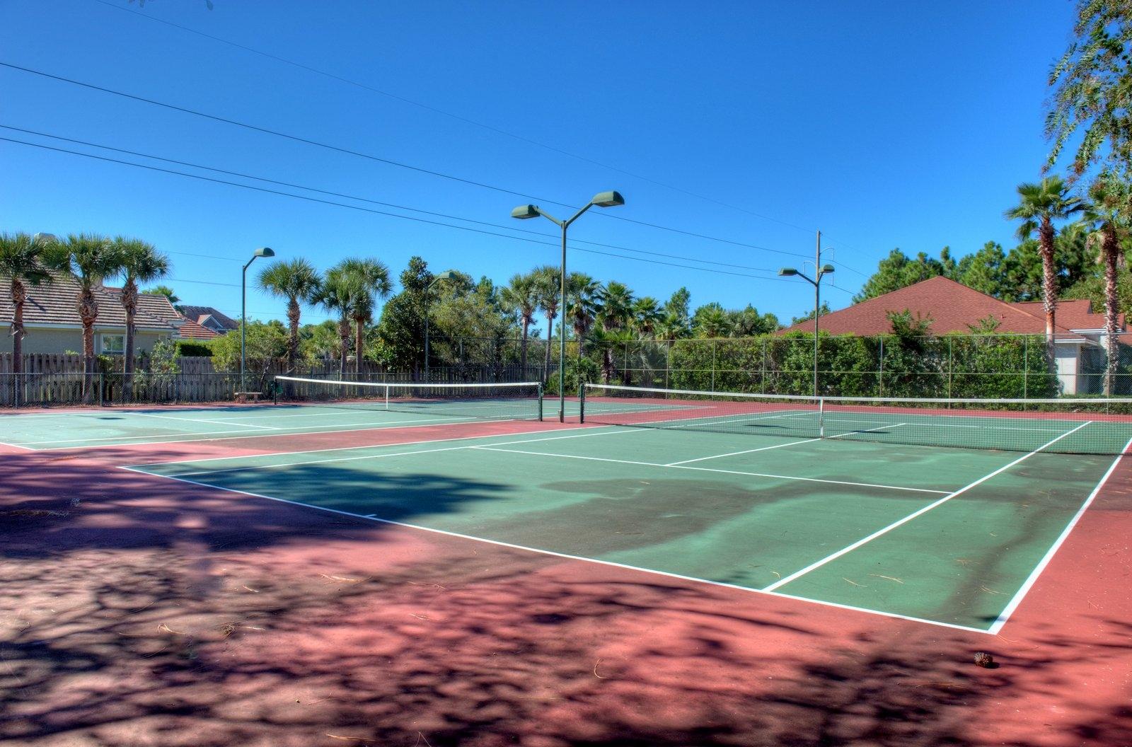 EMERALD LAKES PH 1 - Residential