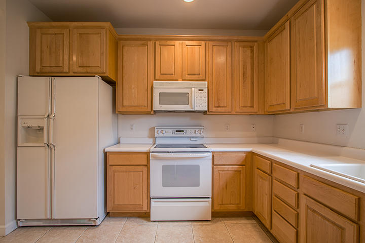 DEERWOOD, DEERWOOD DR. - Residential