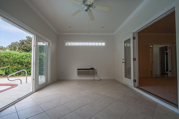 DEERWOOD, DEERWOOD DR. - Residential