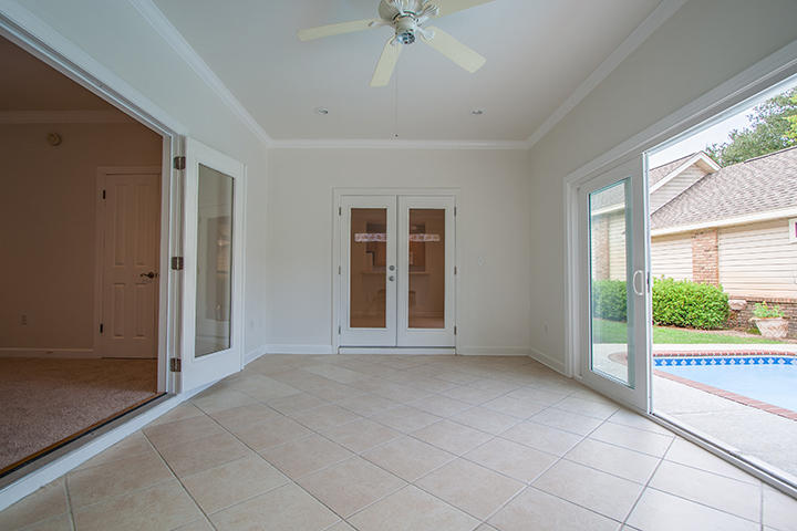 DEERWOOD, DEERWOOD DR. - Residential