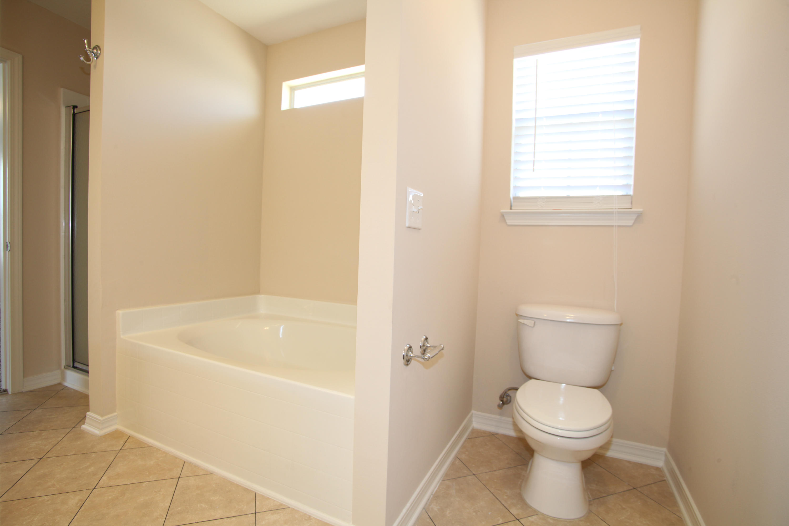 SHADOW LAKES - Residential