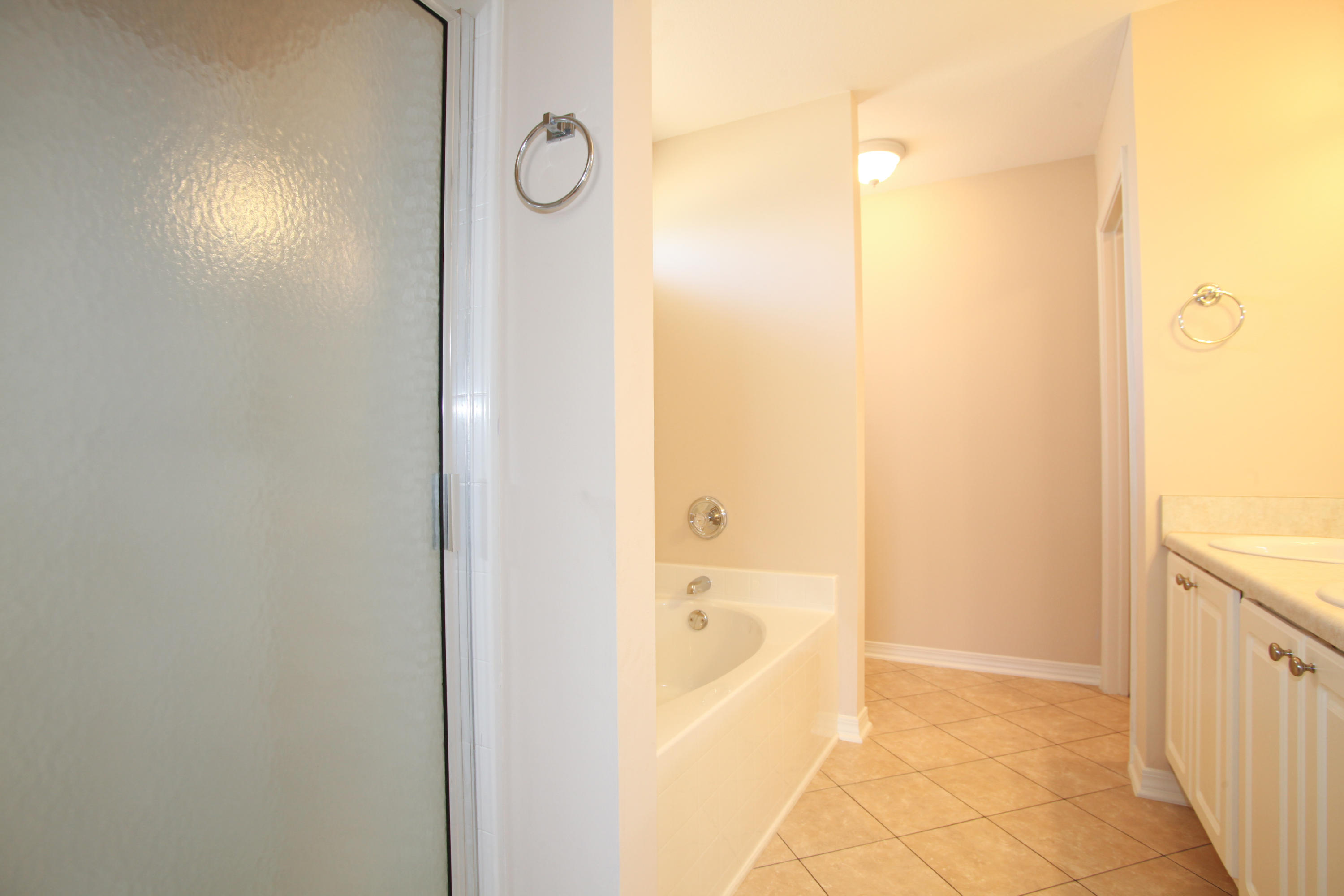 SHADOW LAKES - Residential