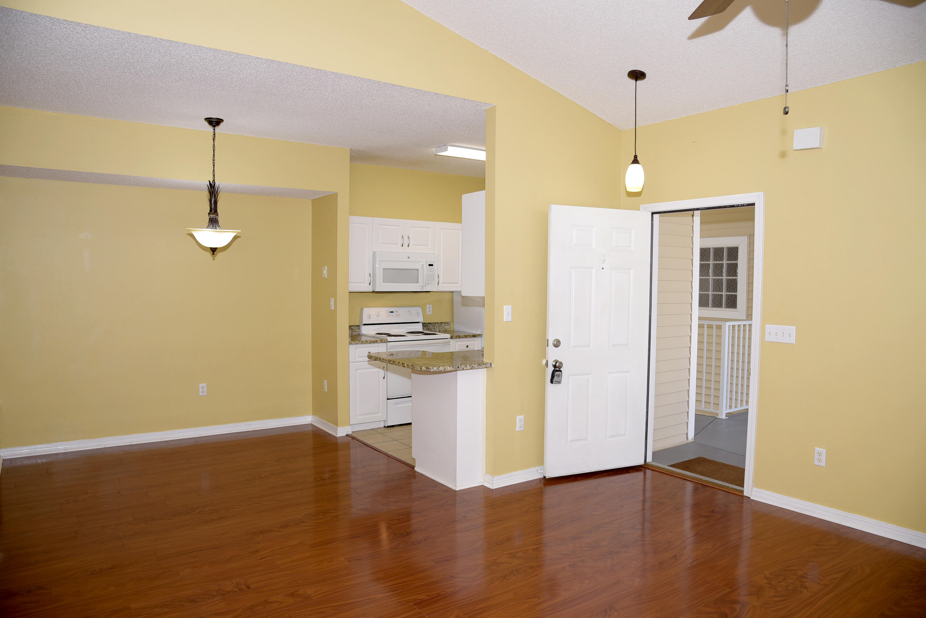 THE OAKS AT NICEVILLE - Residential Lease