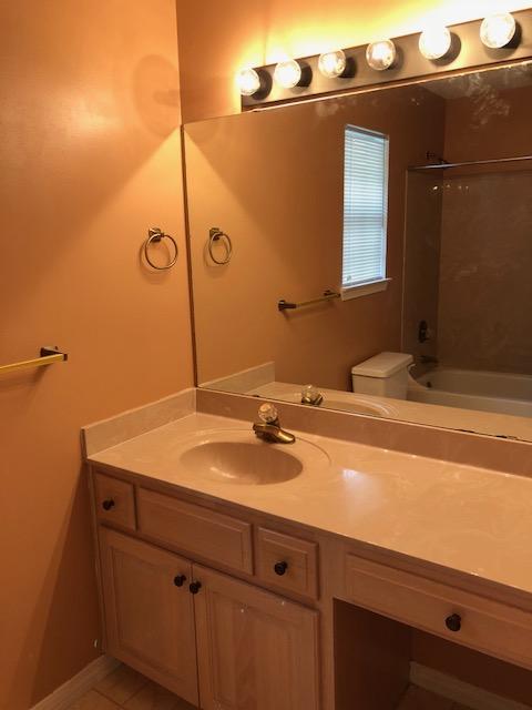 SHALIMAR COMMONS LOT 28 - Residential Lease