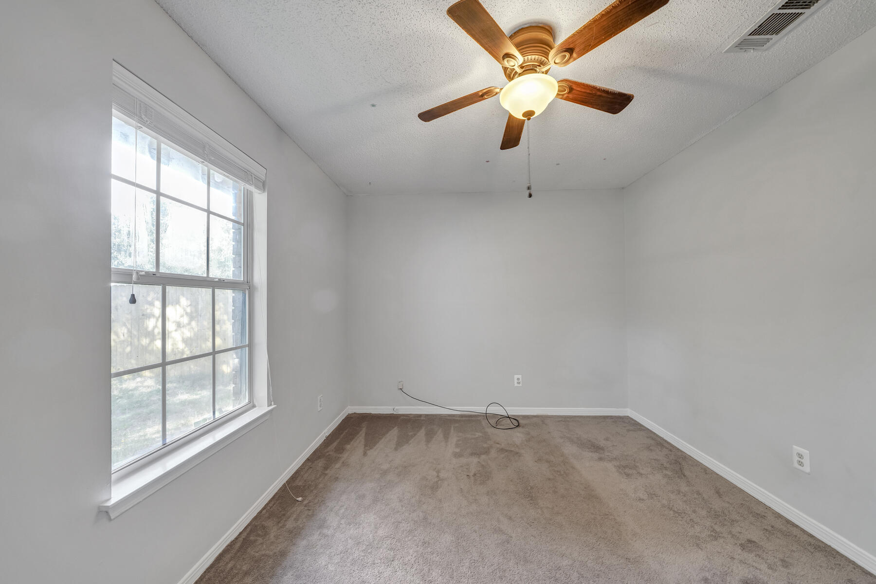 LEGEND COVE - Residential