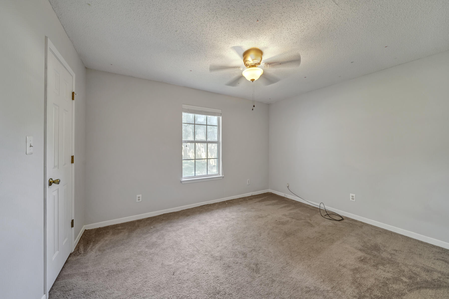 LEGEND COVE - Residential