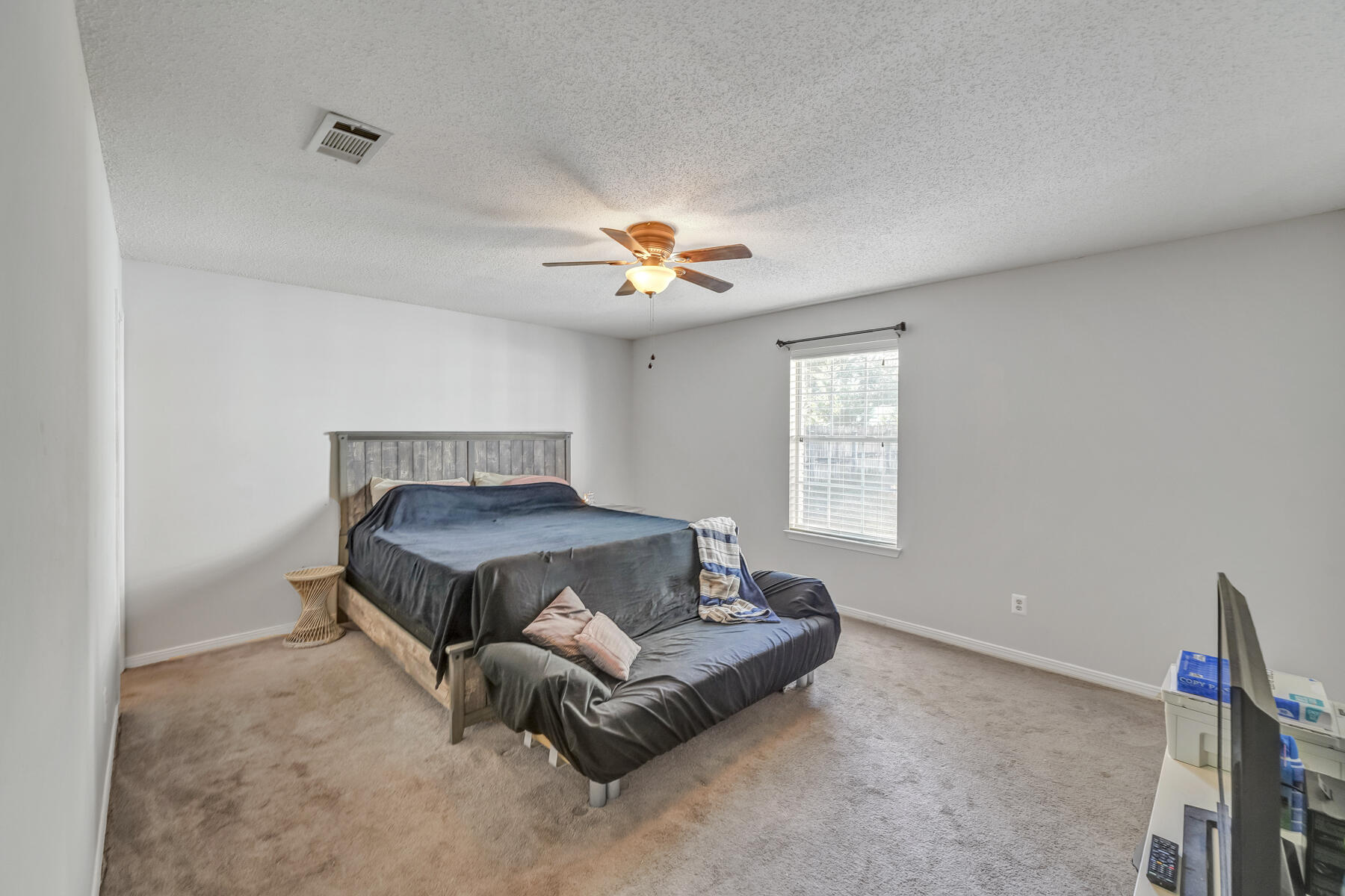 LEGEND COVE - Residential