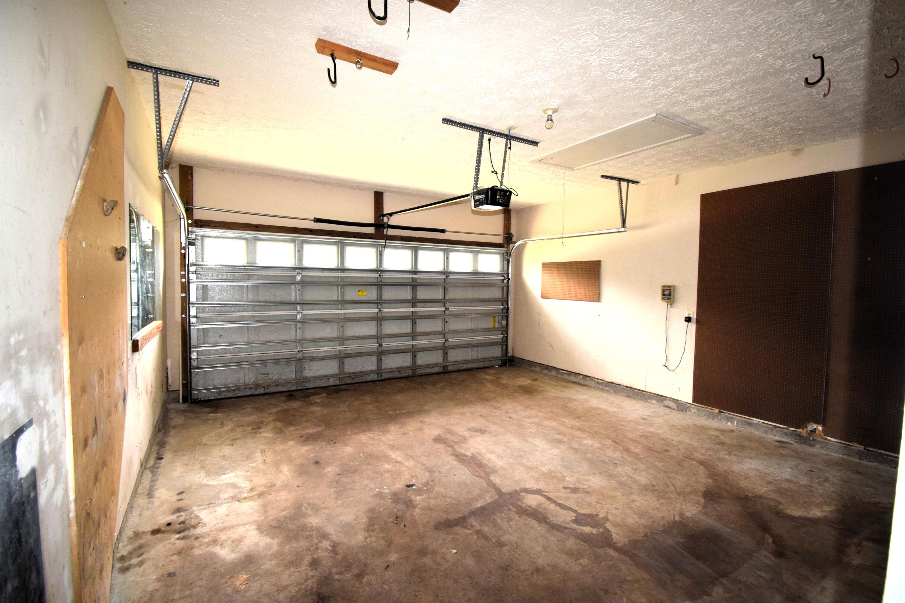 LAKE SILVER 1ST ADDN - Residential