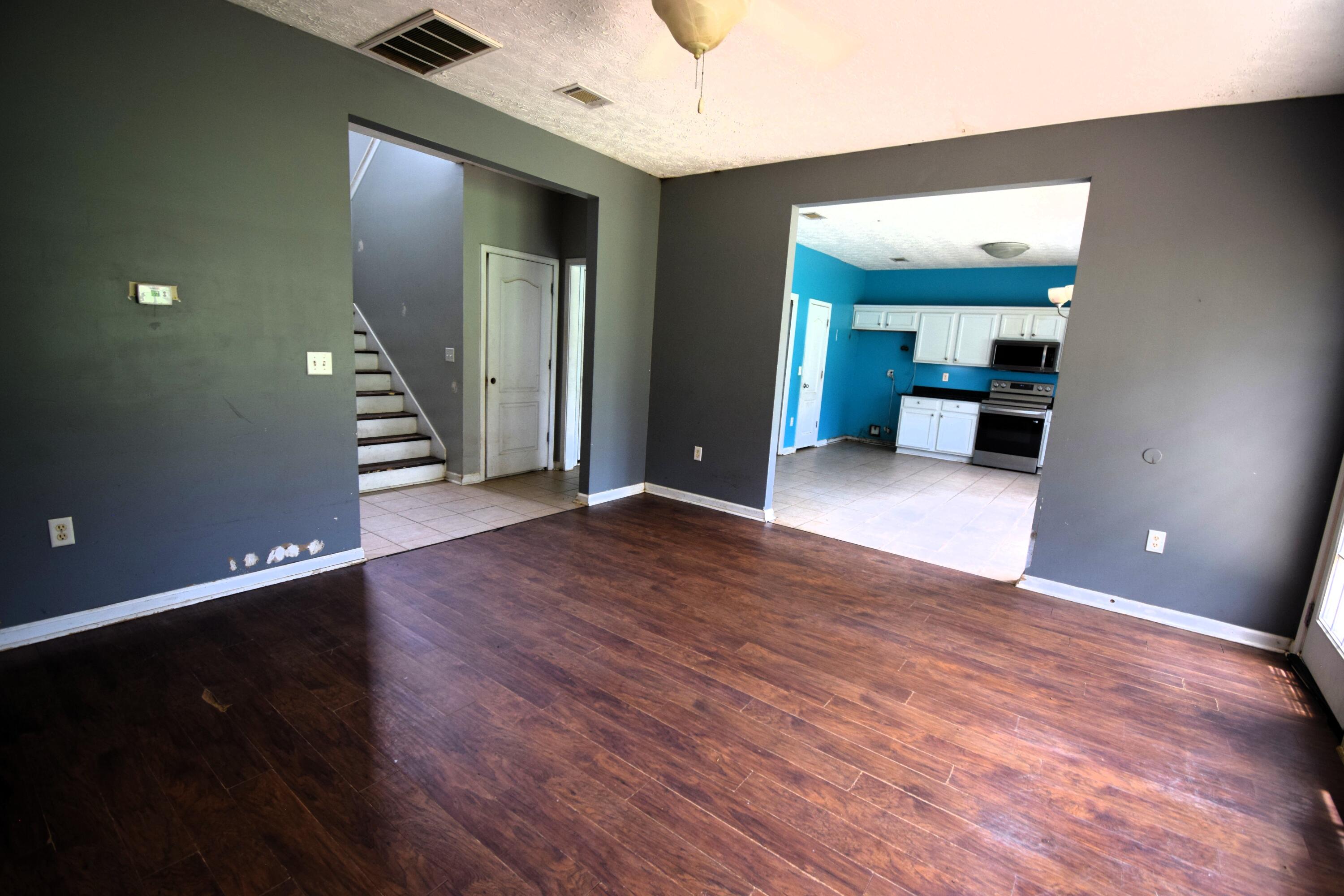 LAKE SILVER 1ST ADDN - Residential