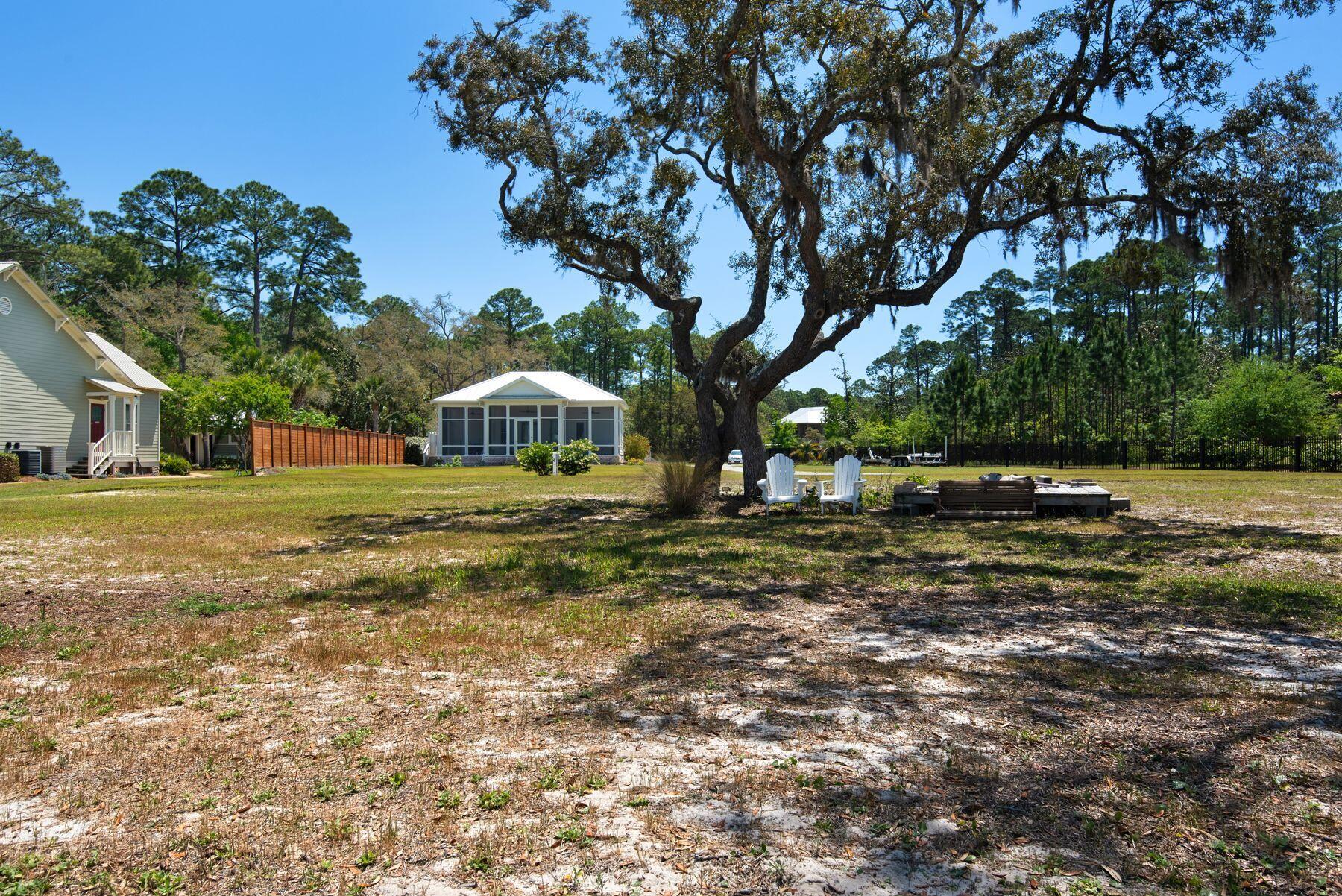 HEWETT BAYOU - Residential
