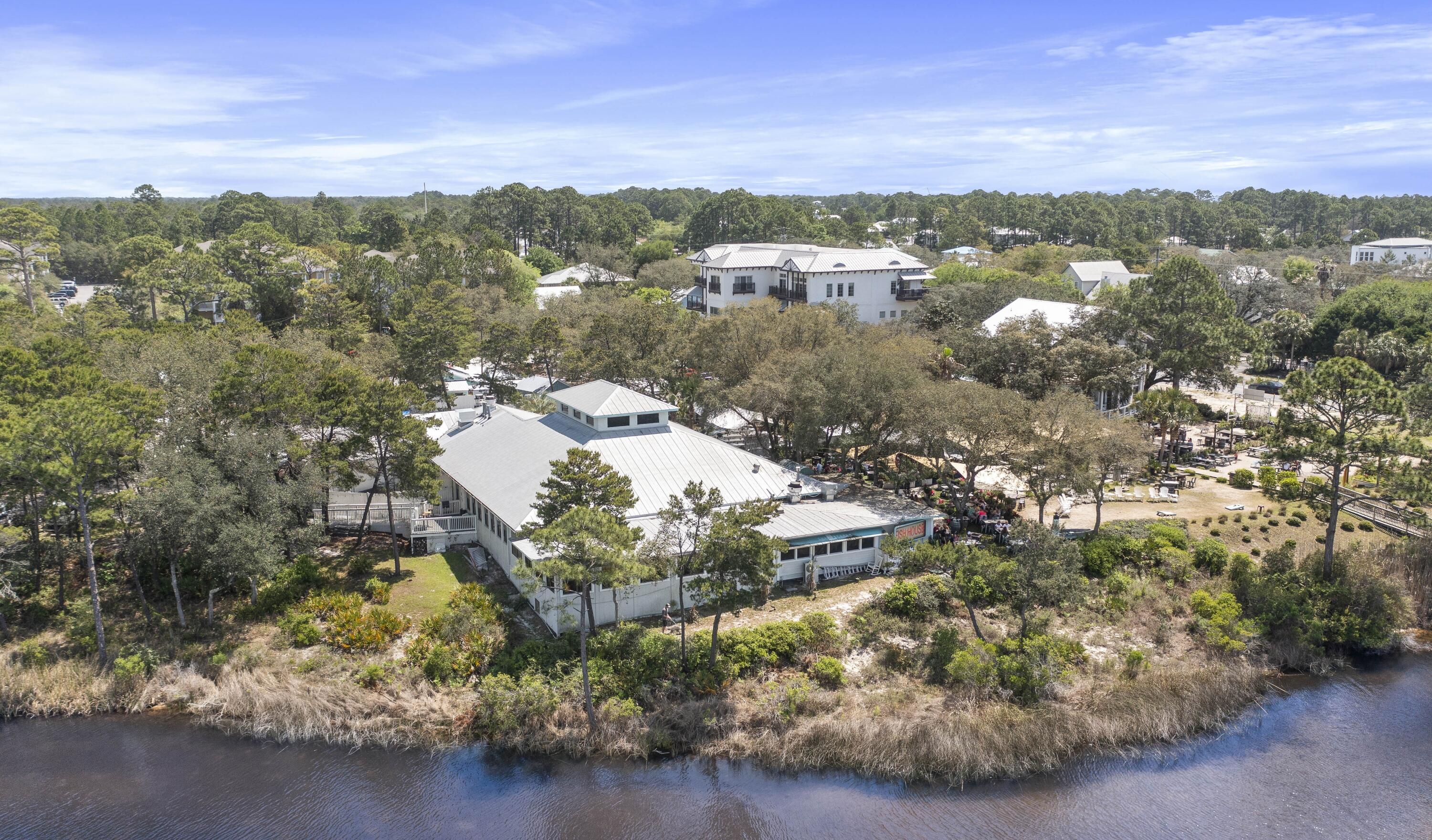 COTTAGES AT EASTERN LAKE - Residential