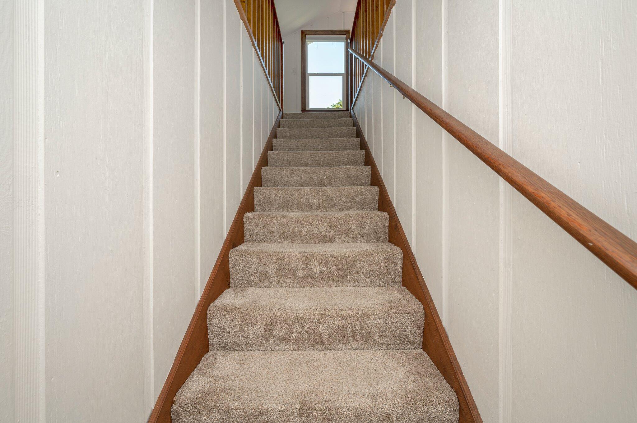 ELLIOTTS POINT - Residential