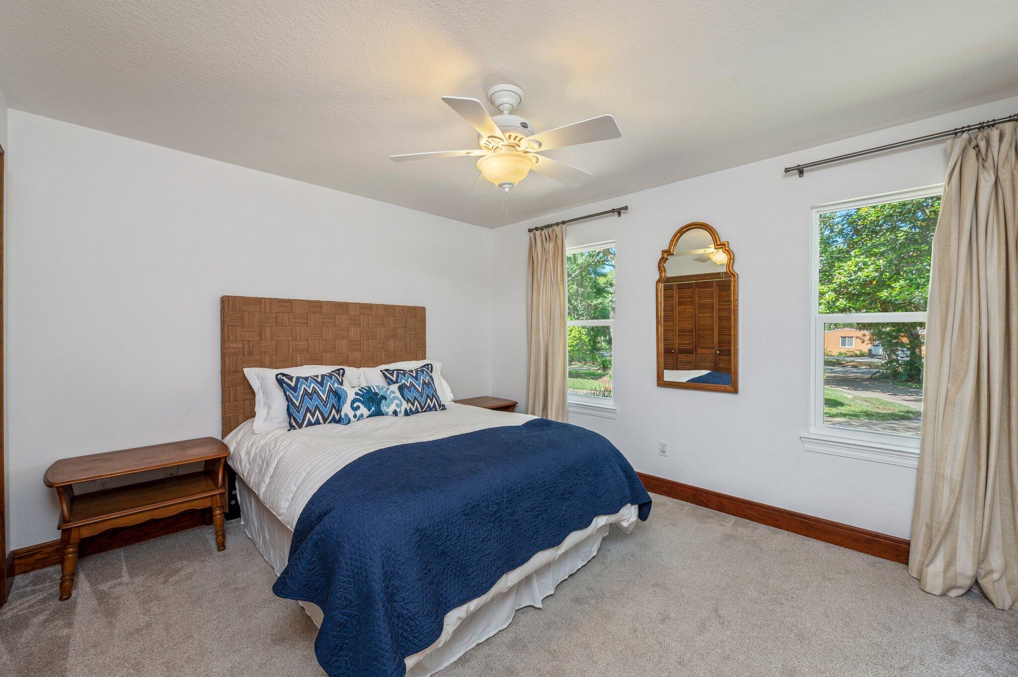 ELLIOTTS POINT - Residential