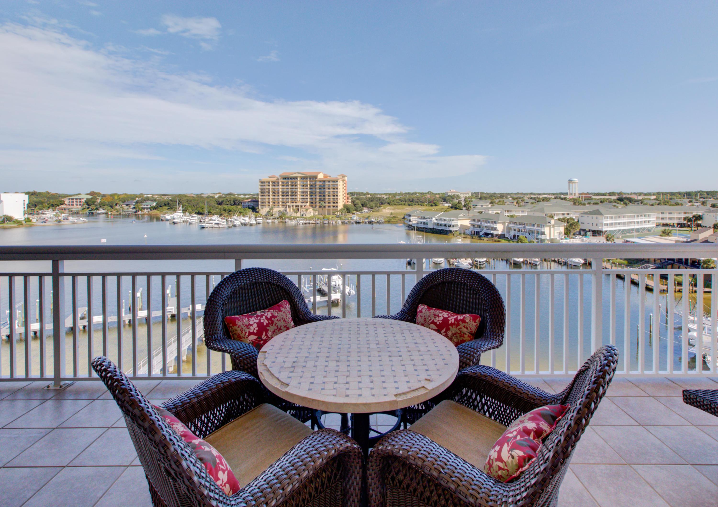 HARBOR LANDING - Residential