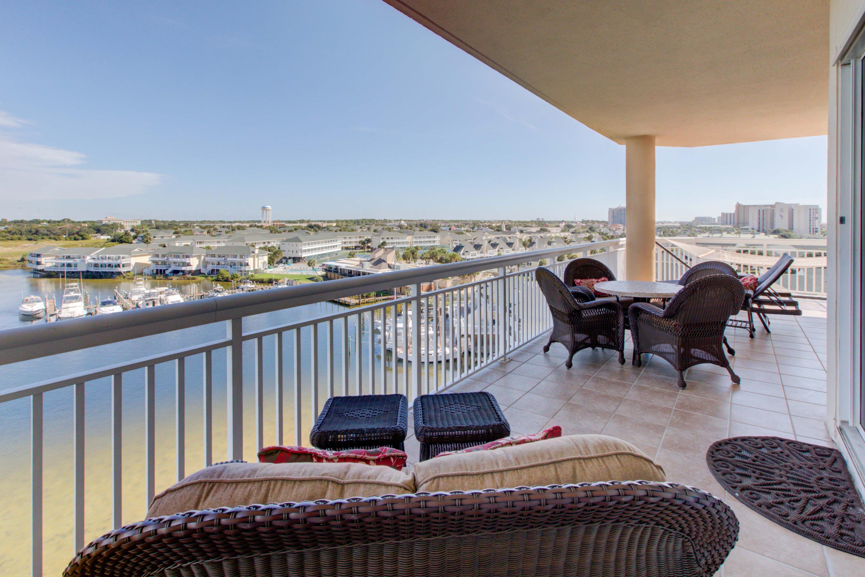 HARBOR LANDING - Residential