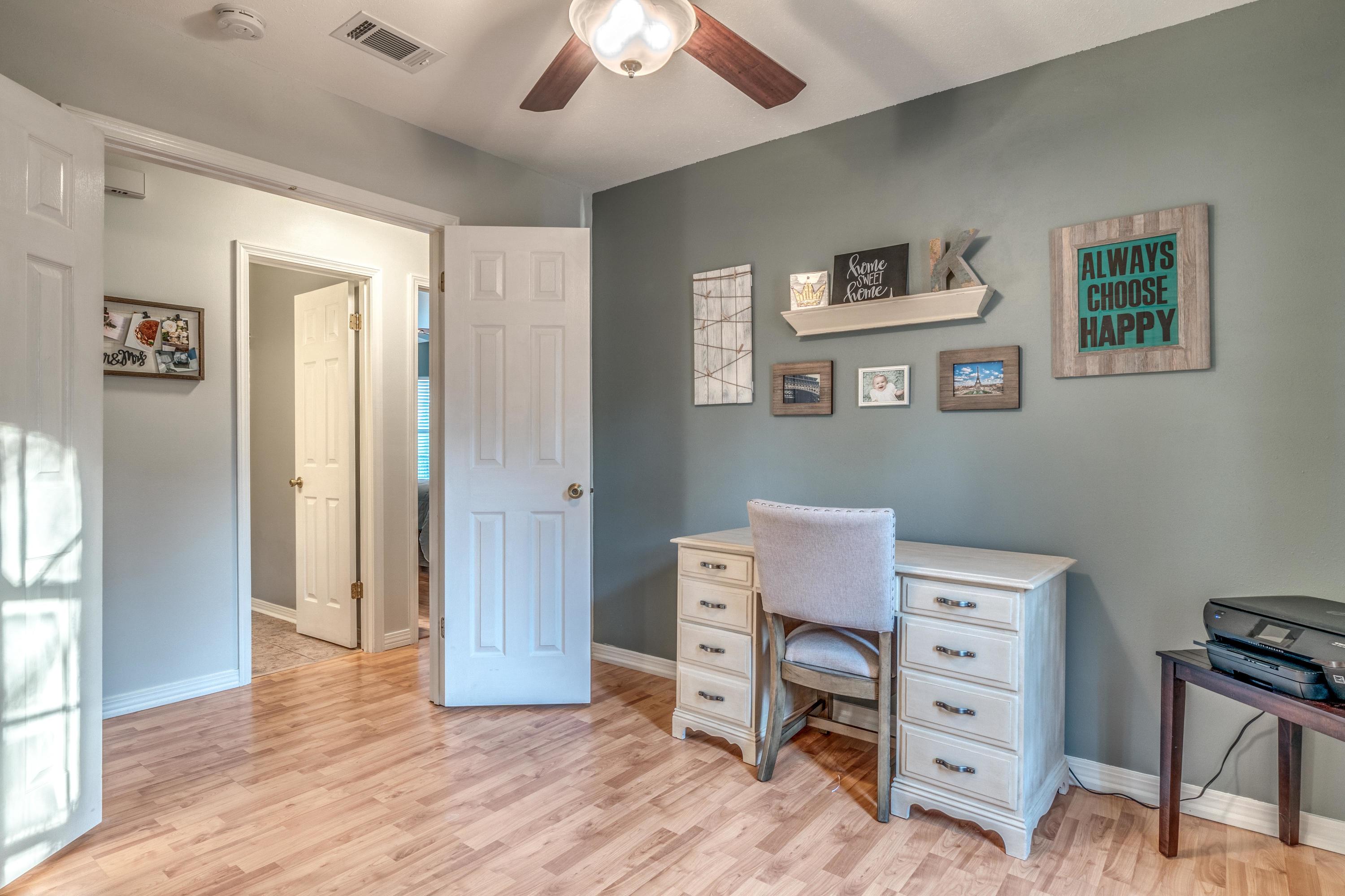 EMERALD GARDENS NORTH 1ST ADDN - Residential