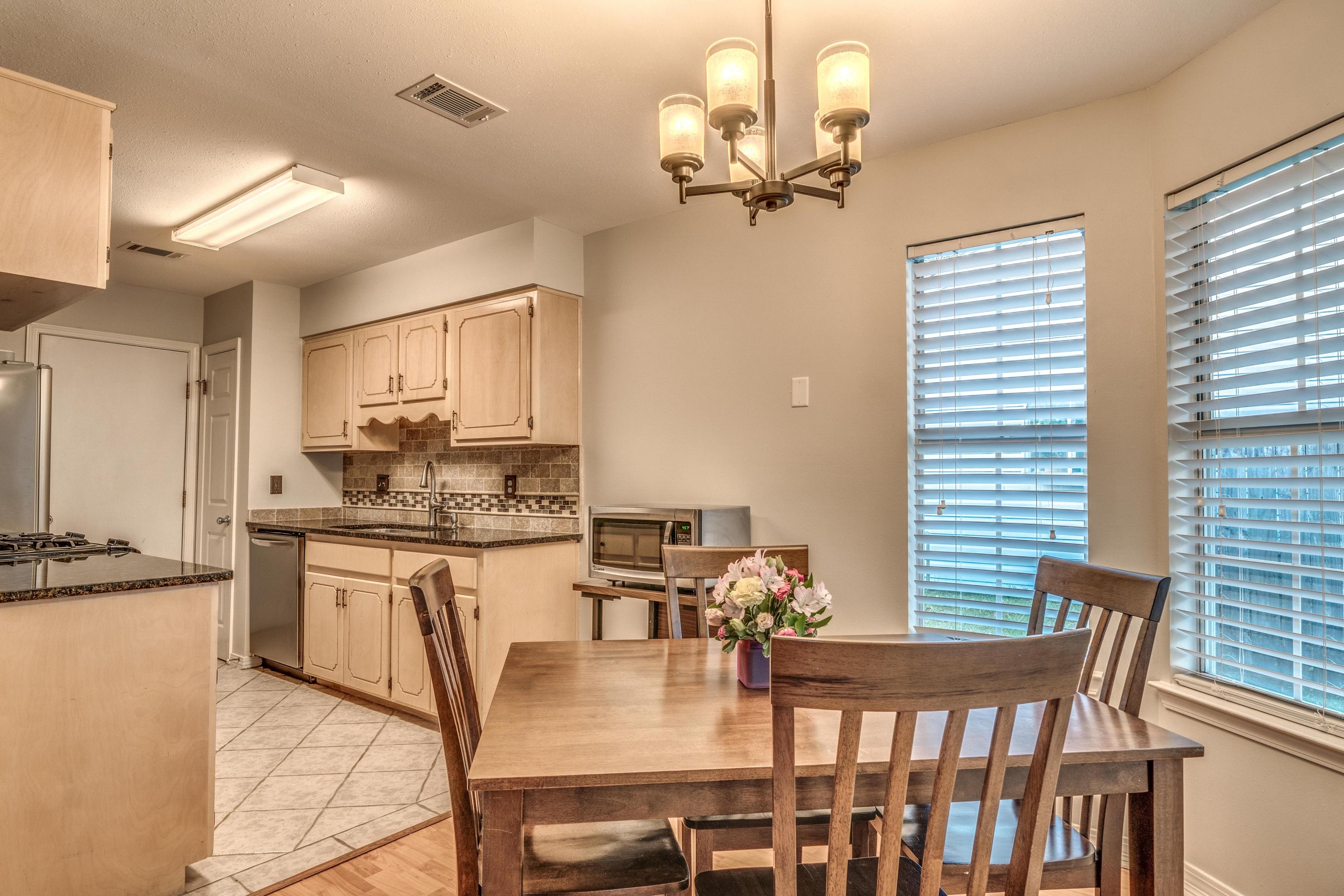 EMERALD GARDENS NORTH 1ST ADDN - Residential