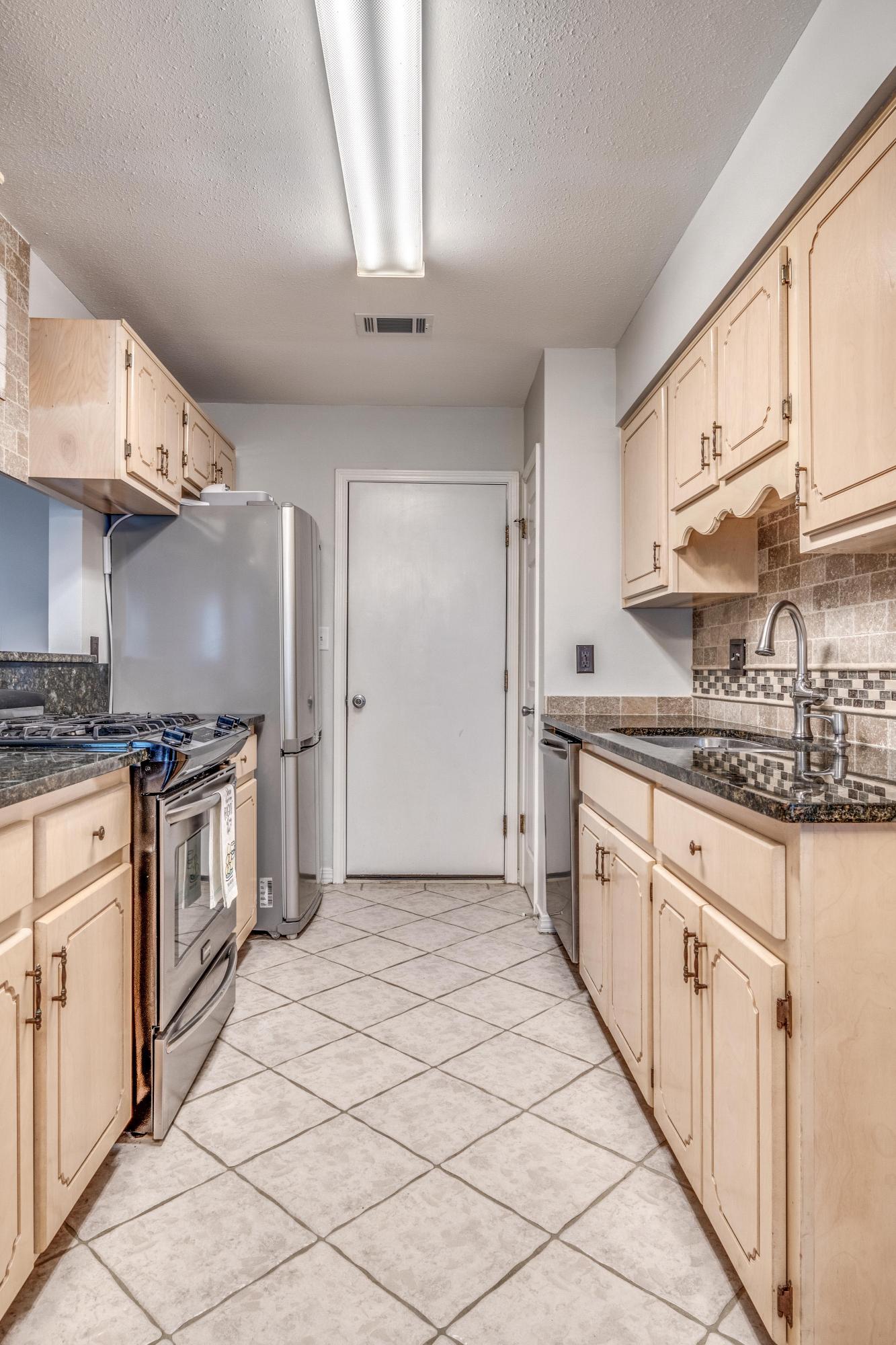 EMERALD GARDENS NORTH 1ST ADDN - Residential