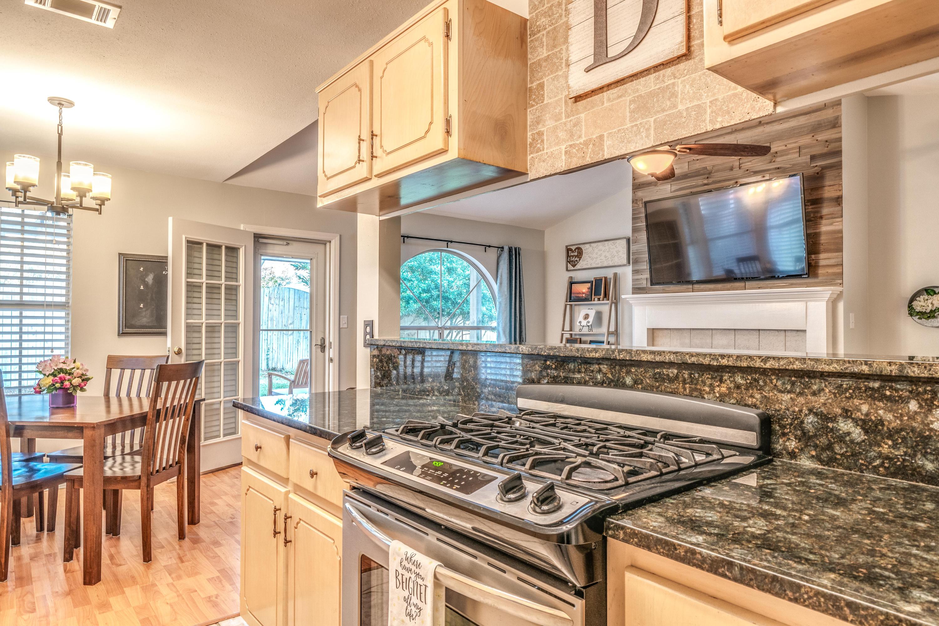 EMERALD GARDENS NORTH 1ST ADDN - Residential