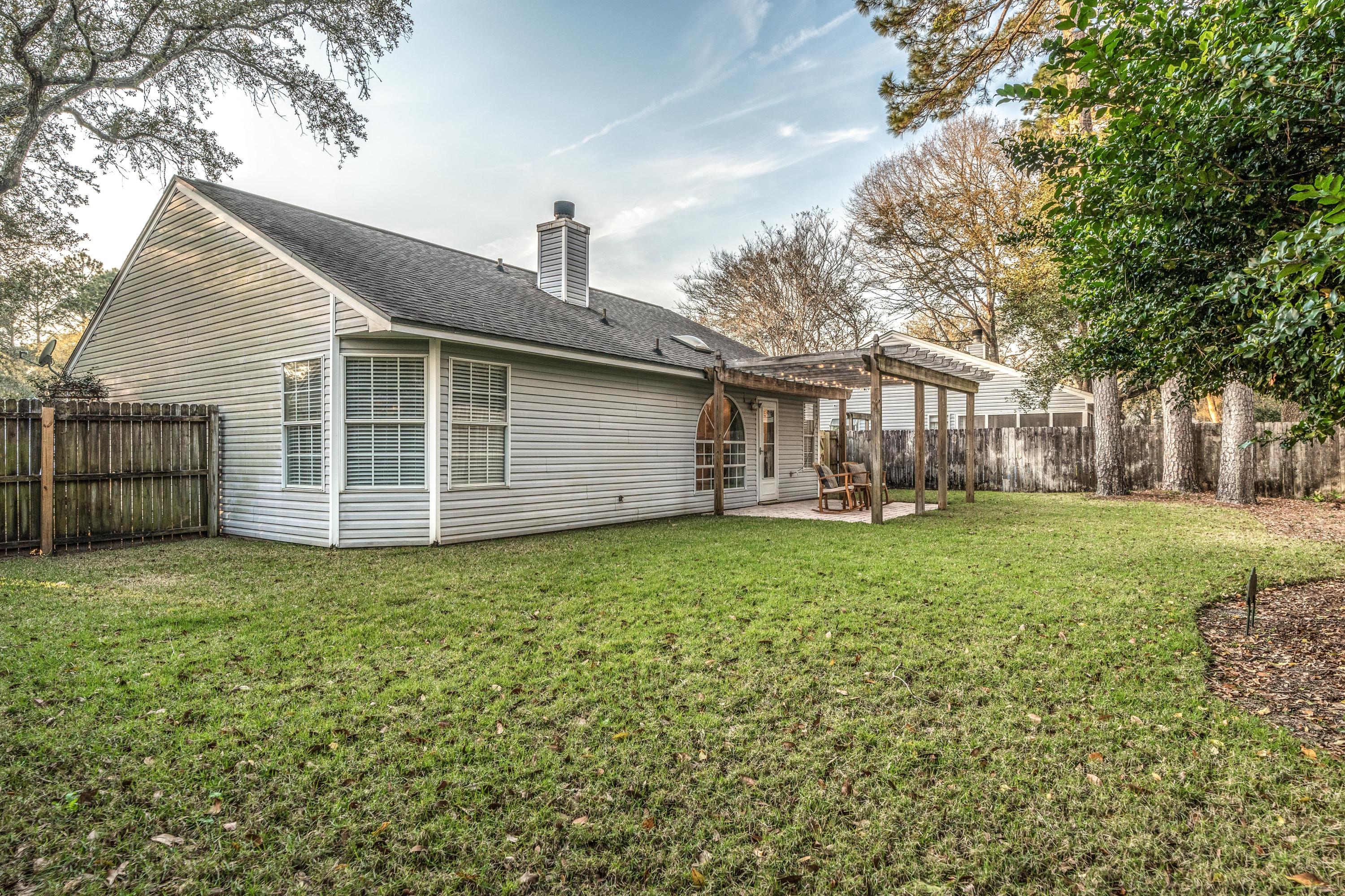 EMERALD GARDENS NORTH 1ST ADDN - Residential