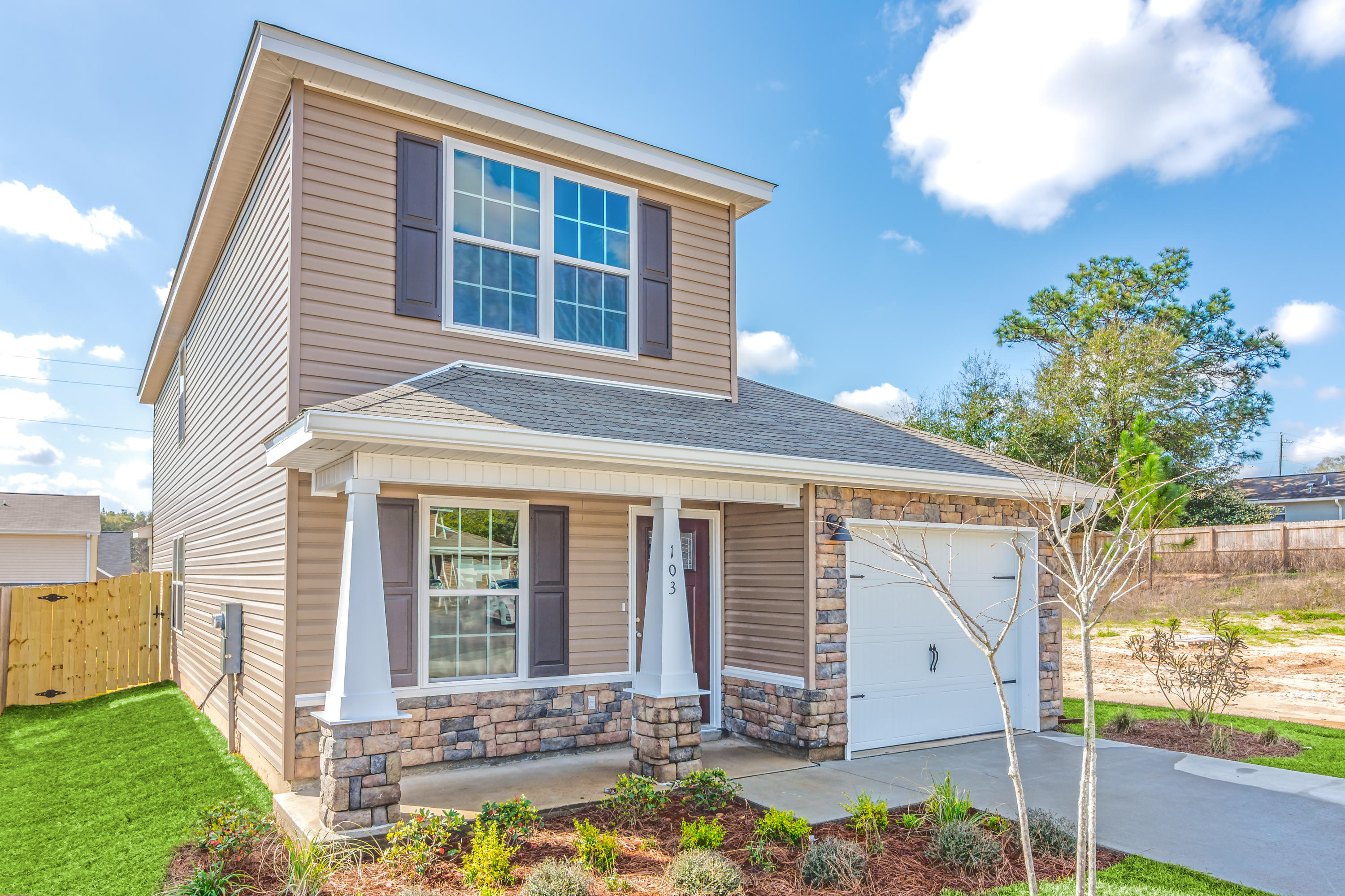 STILLWELL ESTATES - Residential