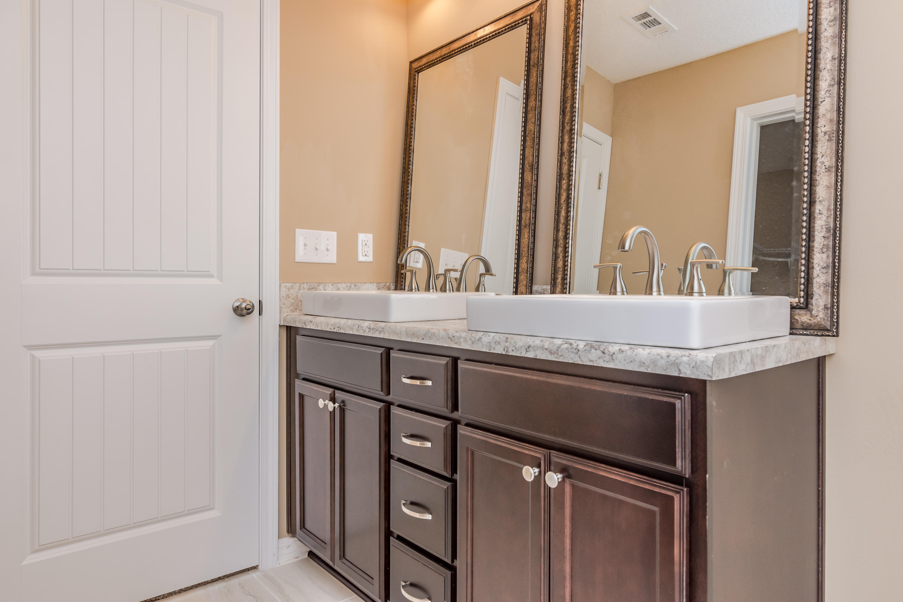 STILLWELL ESTATES - Residential