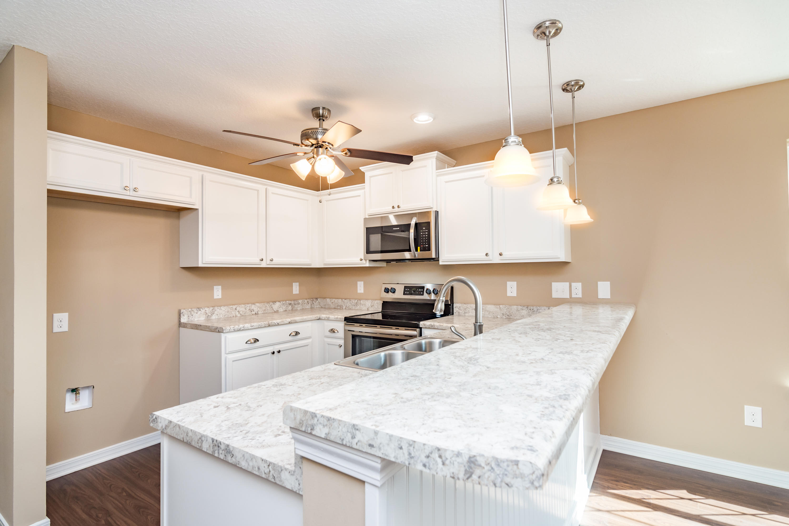 STILLWELL ESTATES - Residential