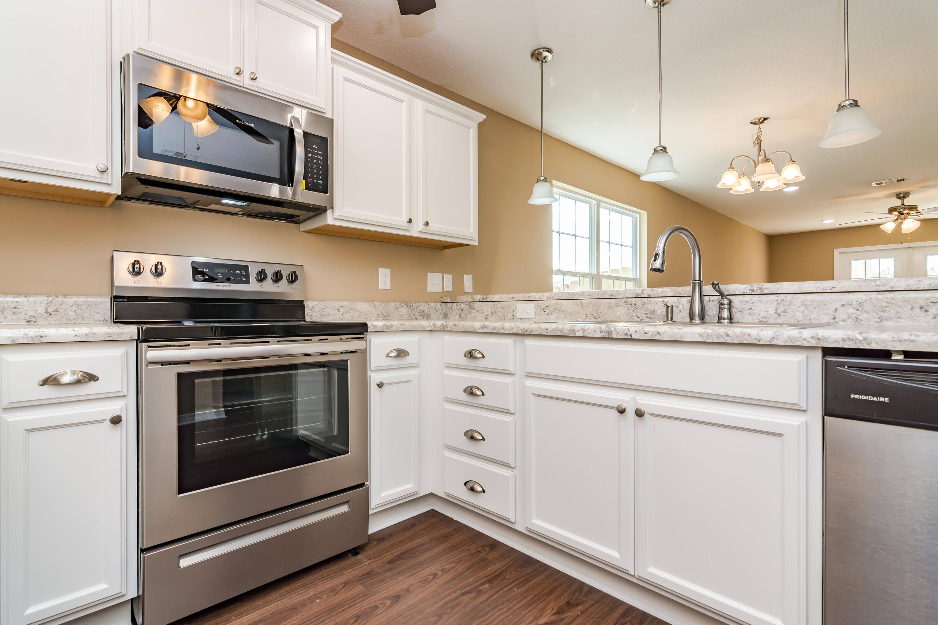 STILLWELL ESTATES - Residential