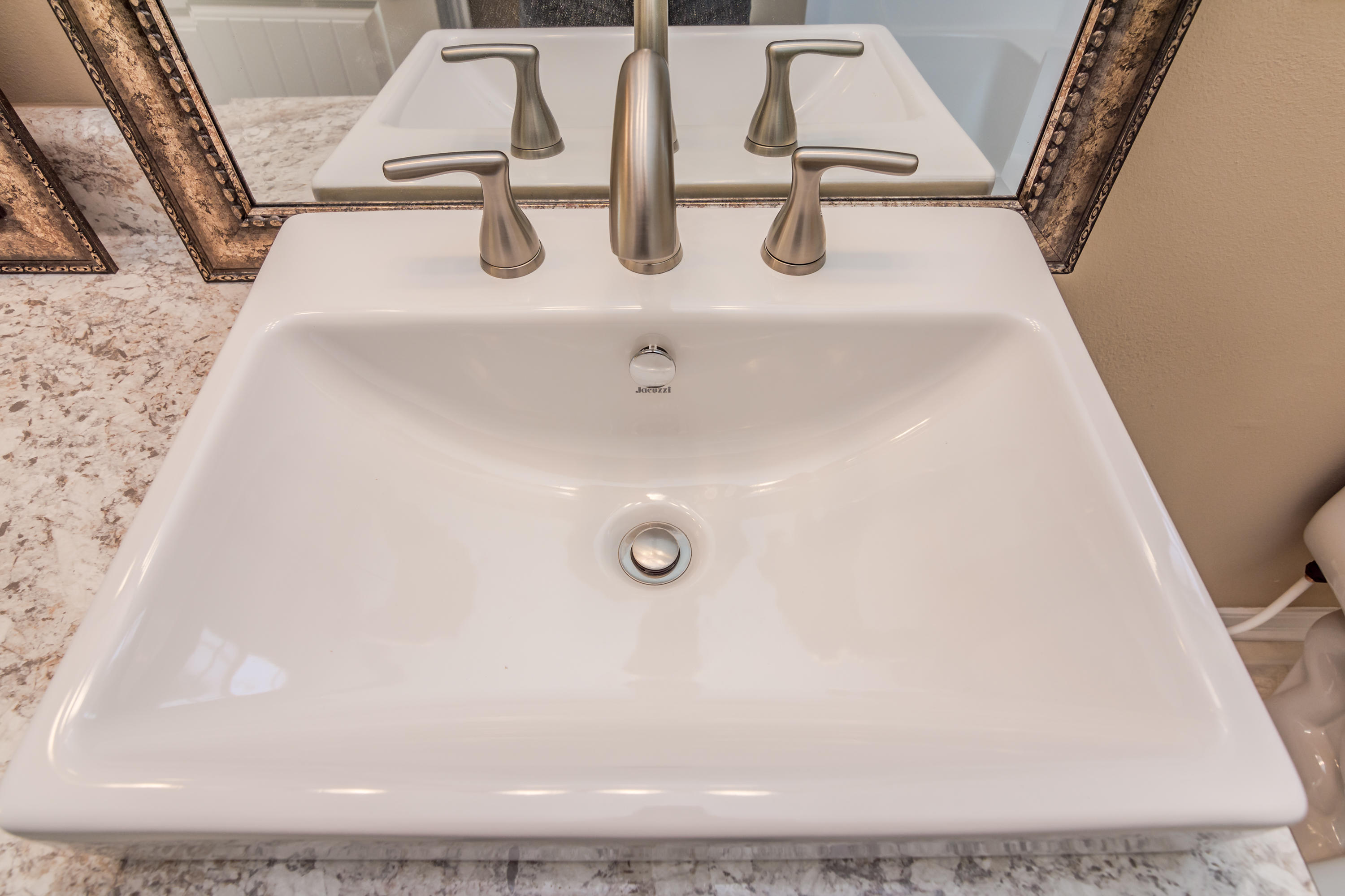 STILLWELL ESTATES - Residential