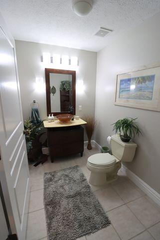 CANDLEWICK ACRES - Residential