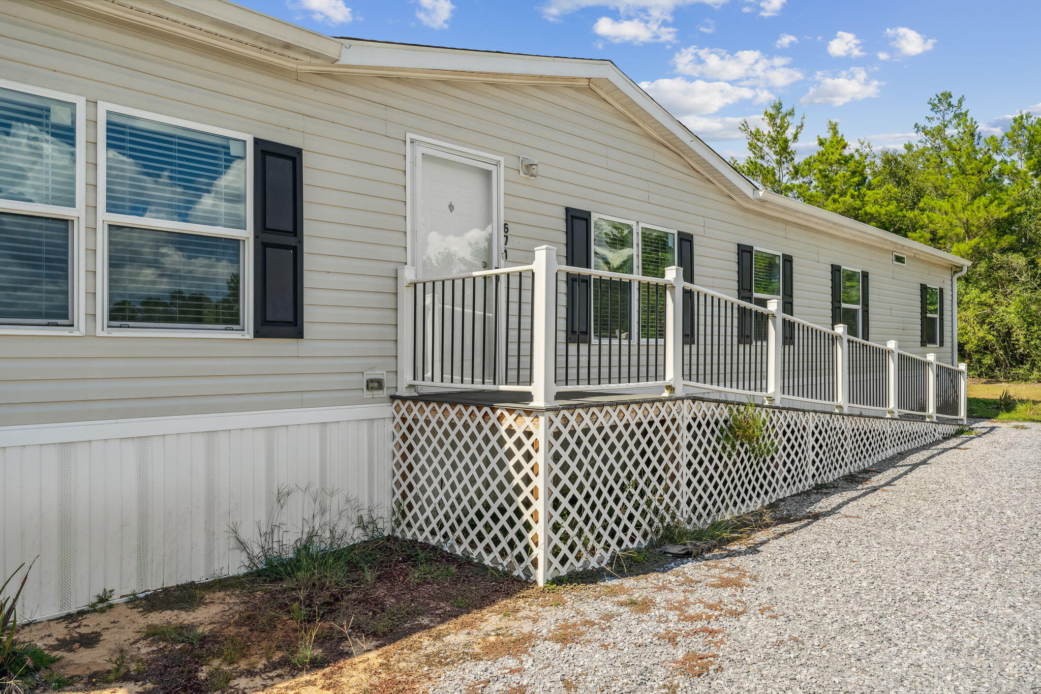 LOT 20 BLK I JUNIPER LAKE EST UNIT 6 OF OAKWOOD HILLS OR 3073-1980 OR 3158-537 - Residential
