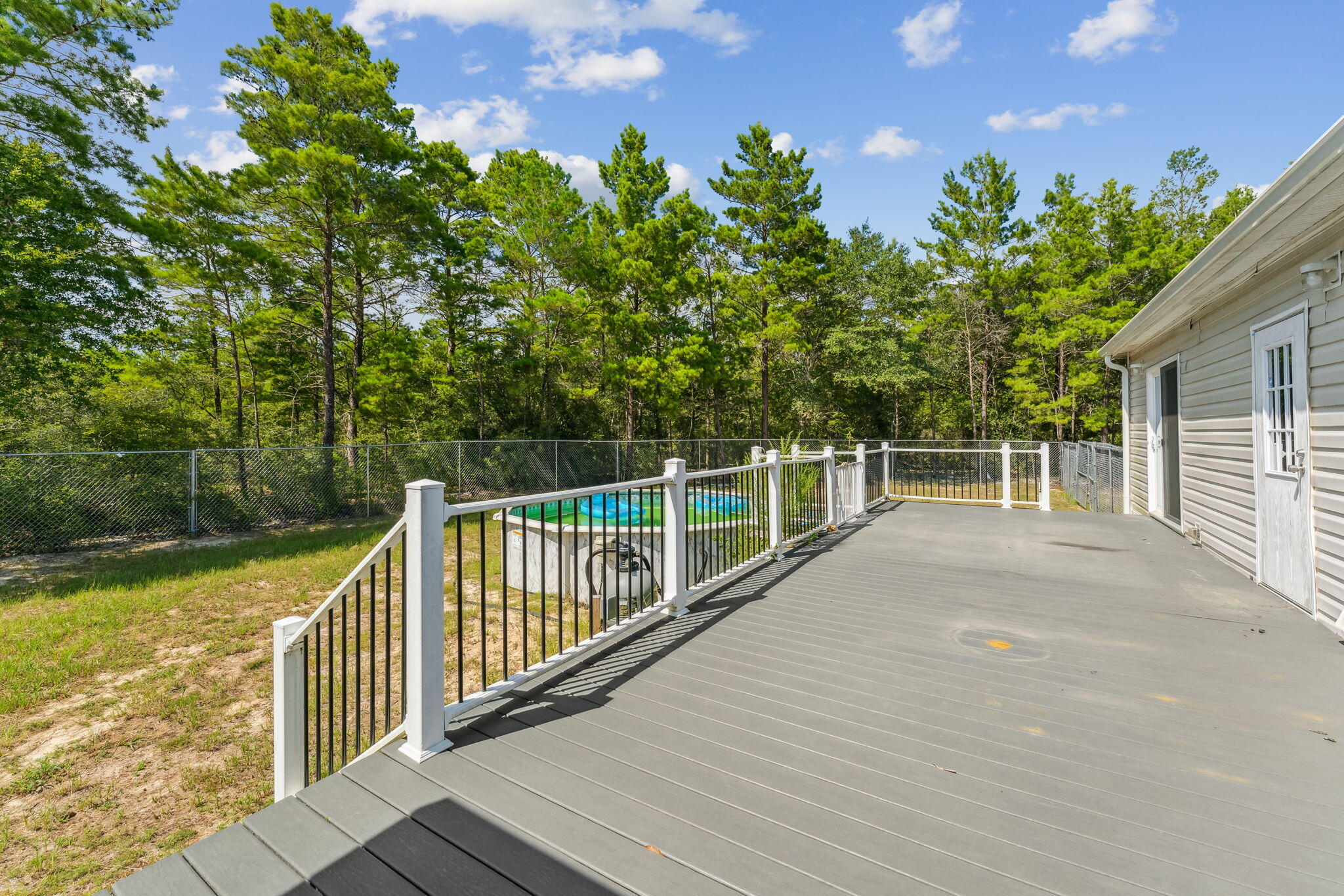 LOT 20 BLK I JUNIPER LAKE EST UNIT 6 OF OAKWOOD HILLS OR 3073-1980 OR 3158-537 - Residential