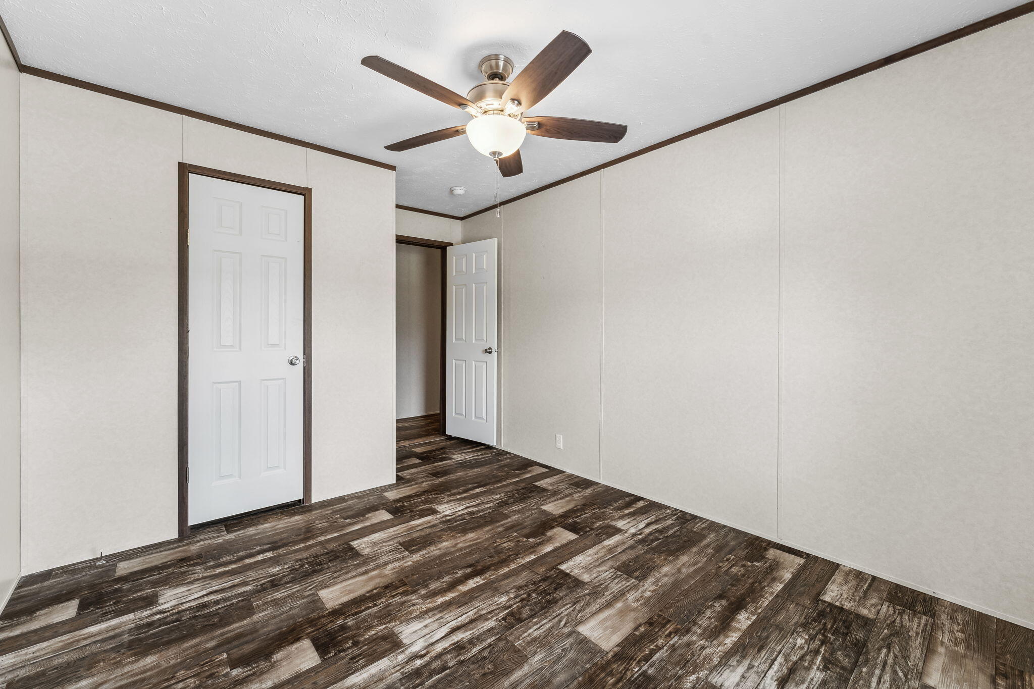LOT 20 BLK I JUNIPER LAKE EST UNIT 6 OF OAKWOOD HILLS OR 3073-1980 OR 3158-537 - Residential
