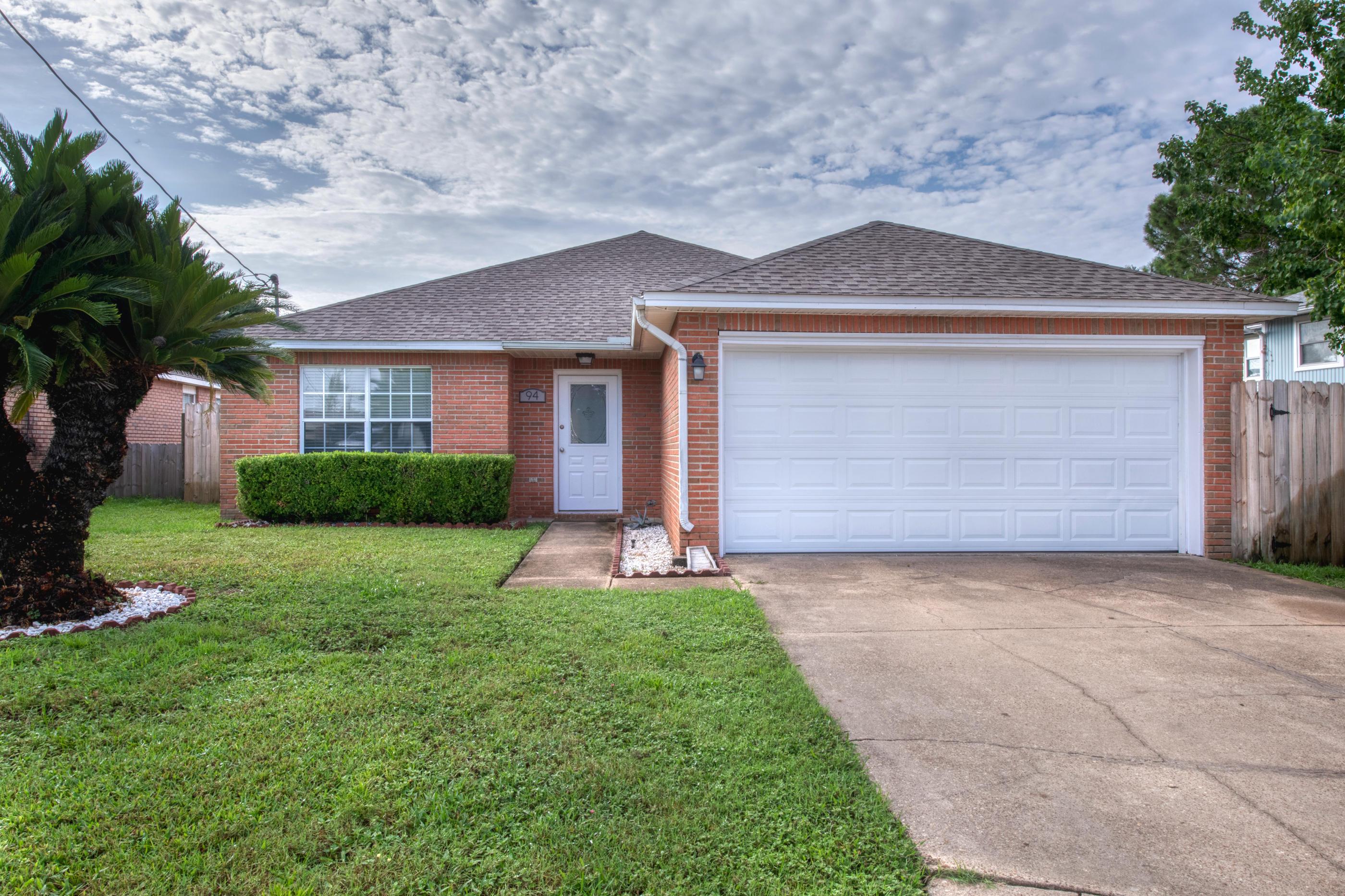 PINE RIDGE TRACE RE/SUB - Residential
