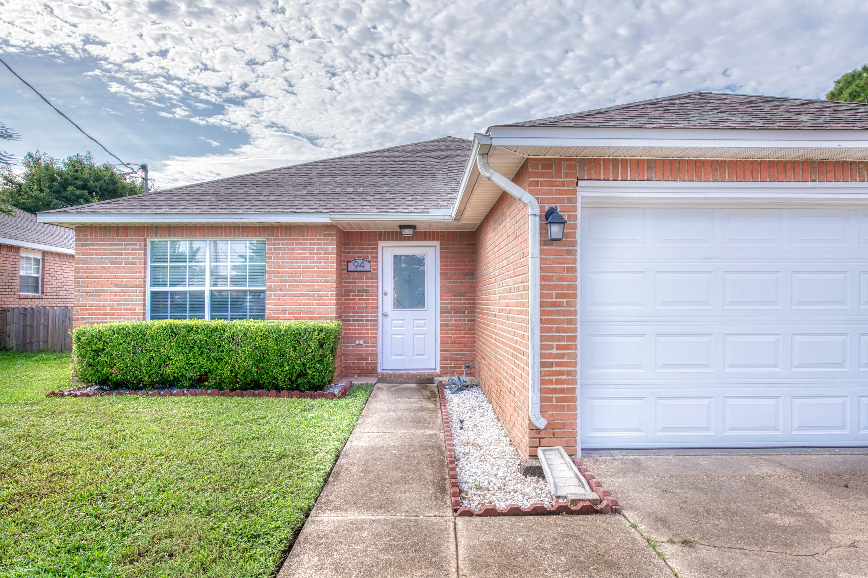 PINE RIDGE TRACE RE/SUB - Residential