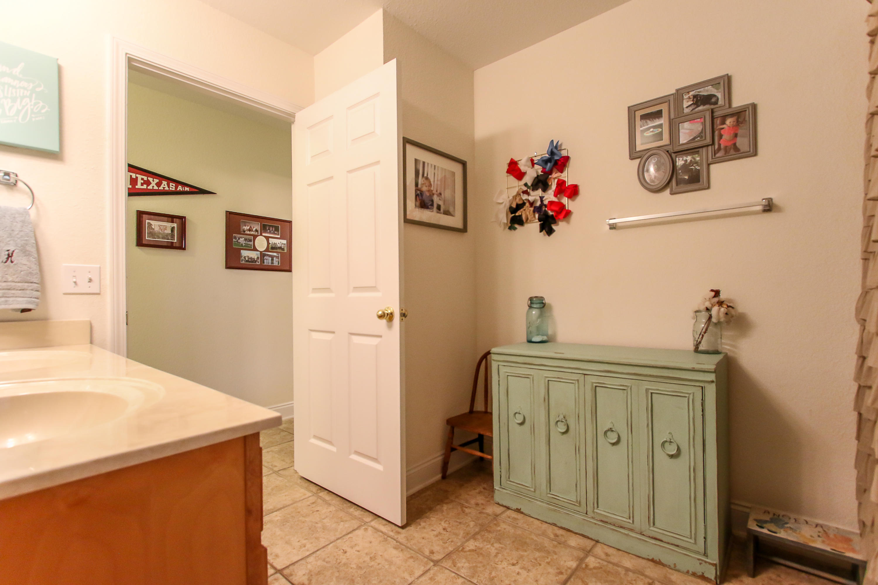 HOLLEY BY THE SEA - Residential