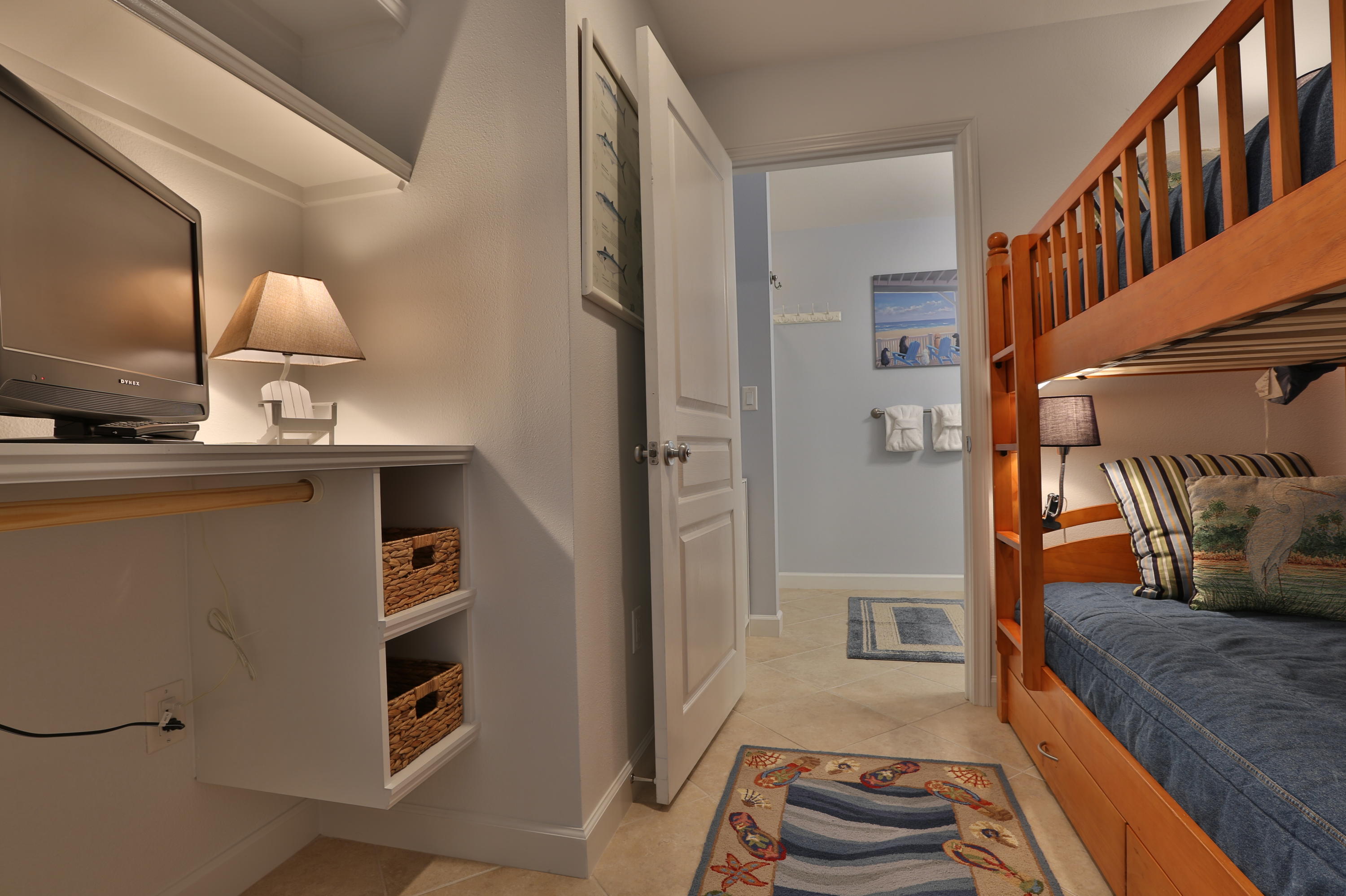 BEACH RESORT CONDOMINIUM - Residential