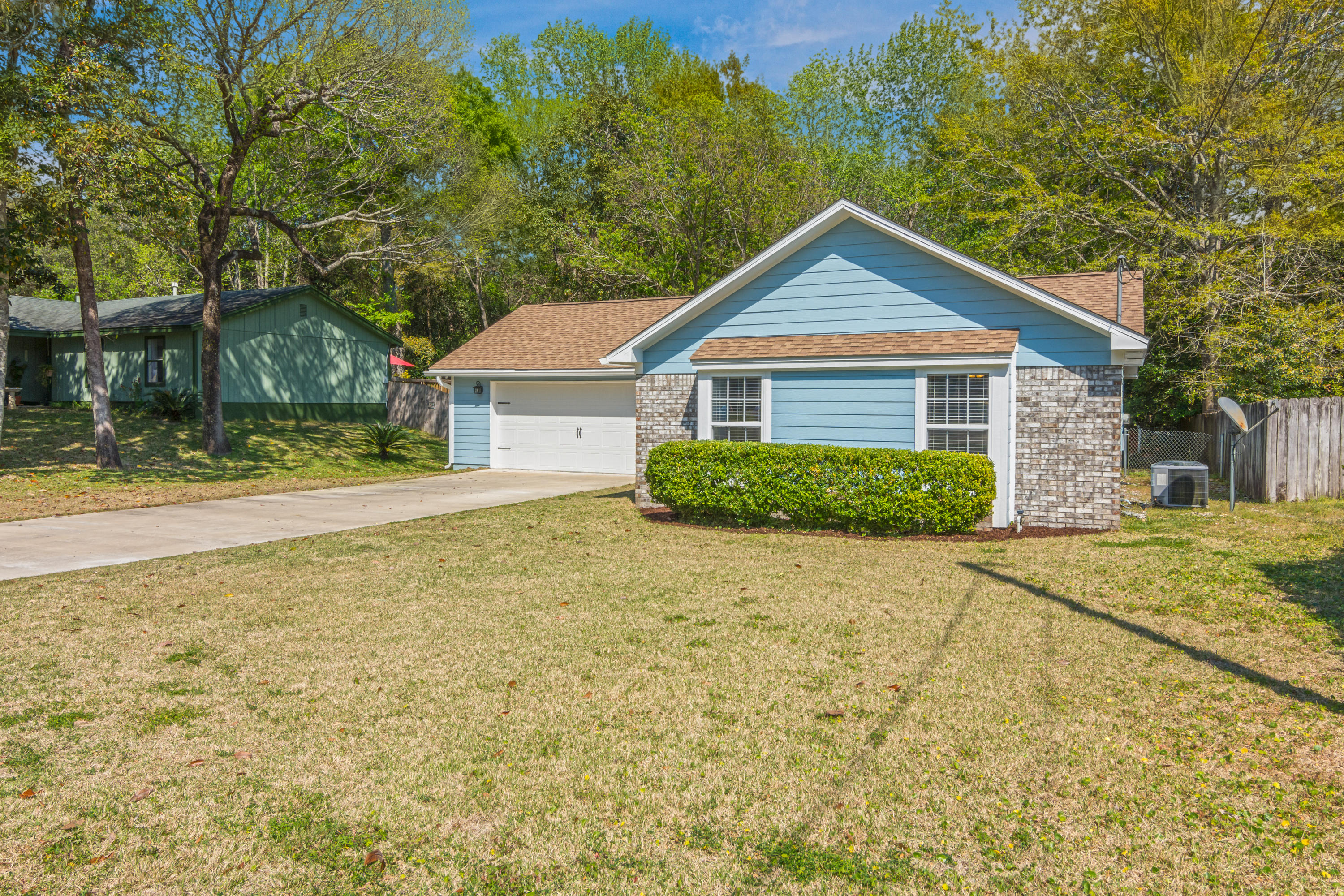 VALPARAISO PINECREST 5 - Residential