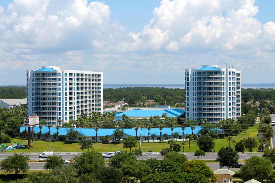 PRICE REDUCED! Top Floor Unit. Beautiful condo at the Palms with impressive views of Henderson state park and the Gulf. This condo has never been rented, owners used as a second home and have now purchased another condo at the Palms. Very well maintained and updated unit, very rare to find one that shows this well. Check it out and make it yours. If you are interested in putting this condo on a rental program top floor units typically do the best! This is the one.