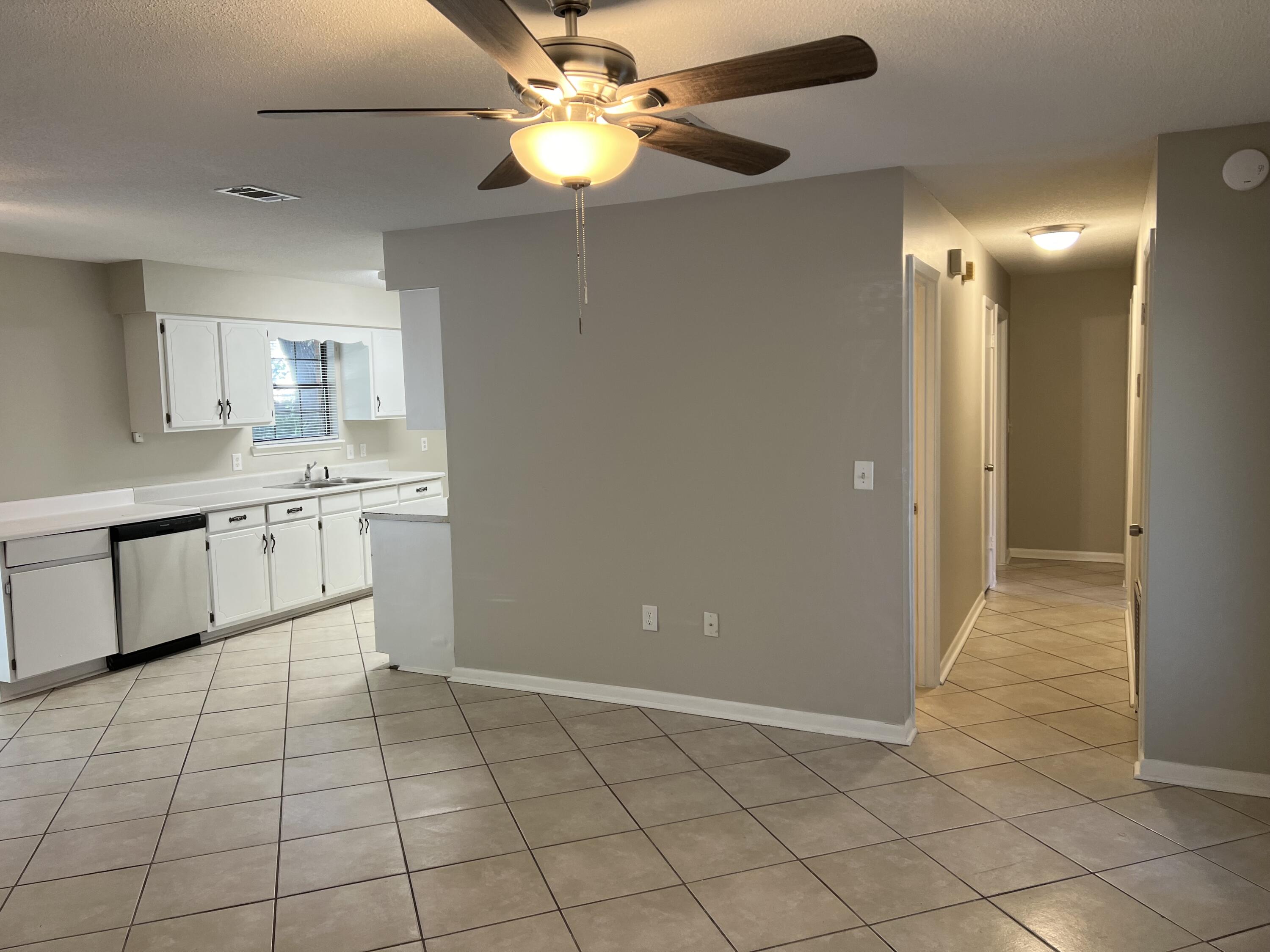 CHOCTAW 3RD ADDN - Residential Lease