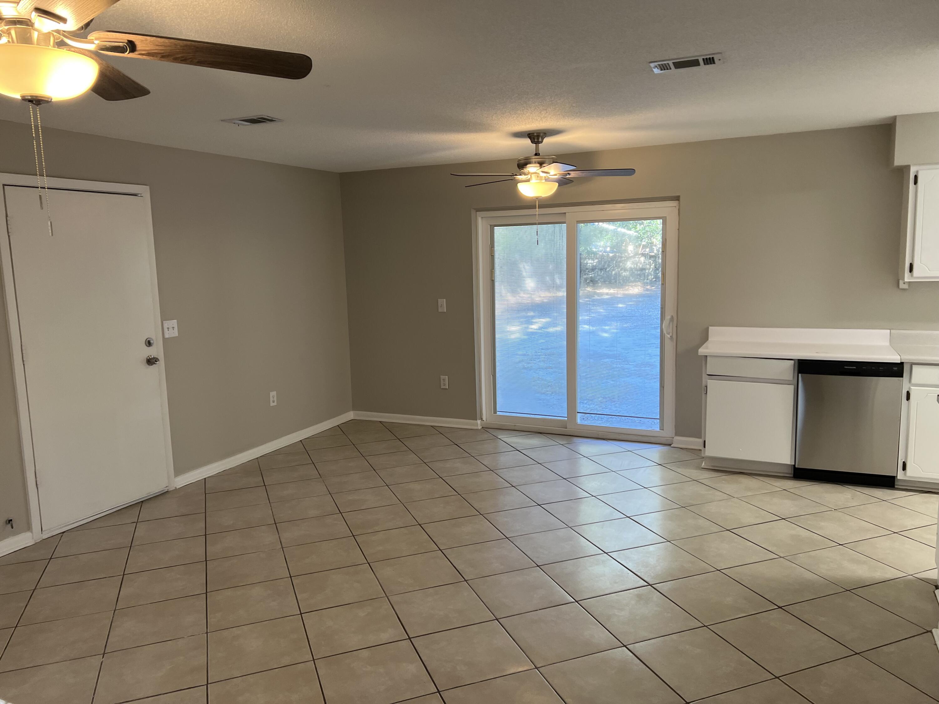 CHOCTAW 3RD ADDN - Residential Lease