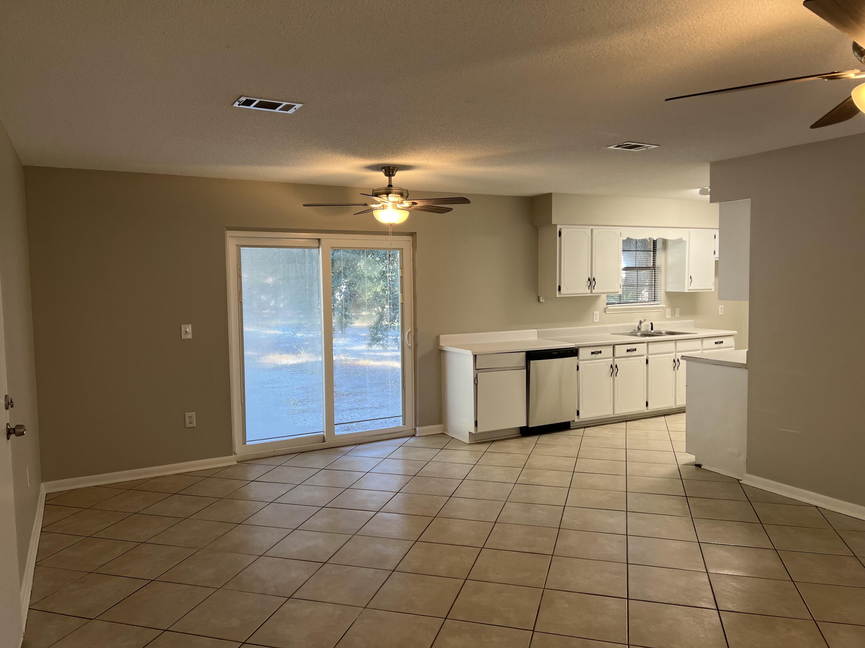 CHOCTAW 3RD ADDN - Residential Lease