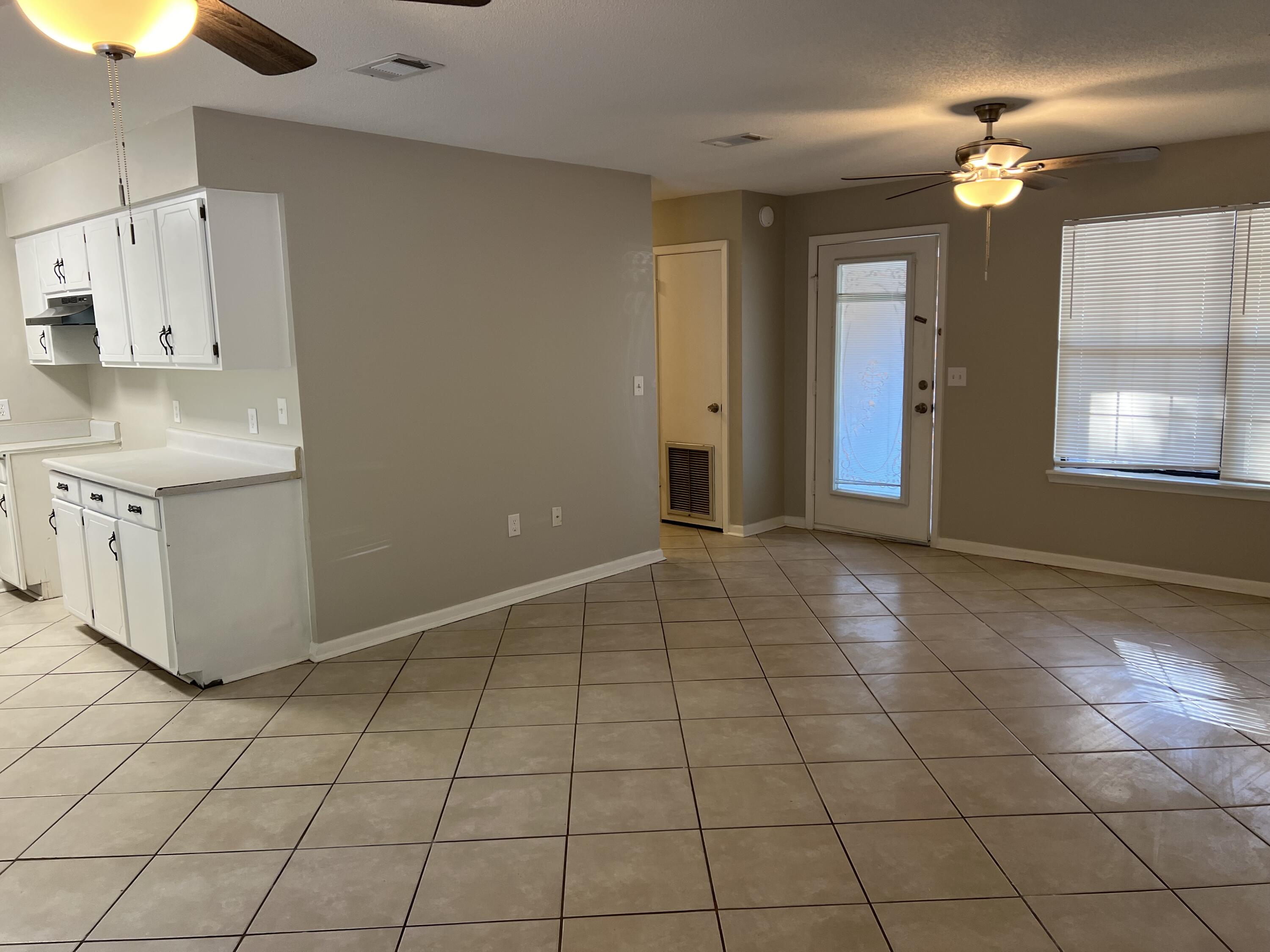 CHOCTAW 3RD ADDN - Residential Lease