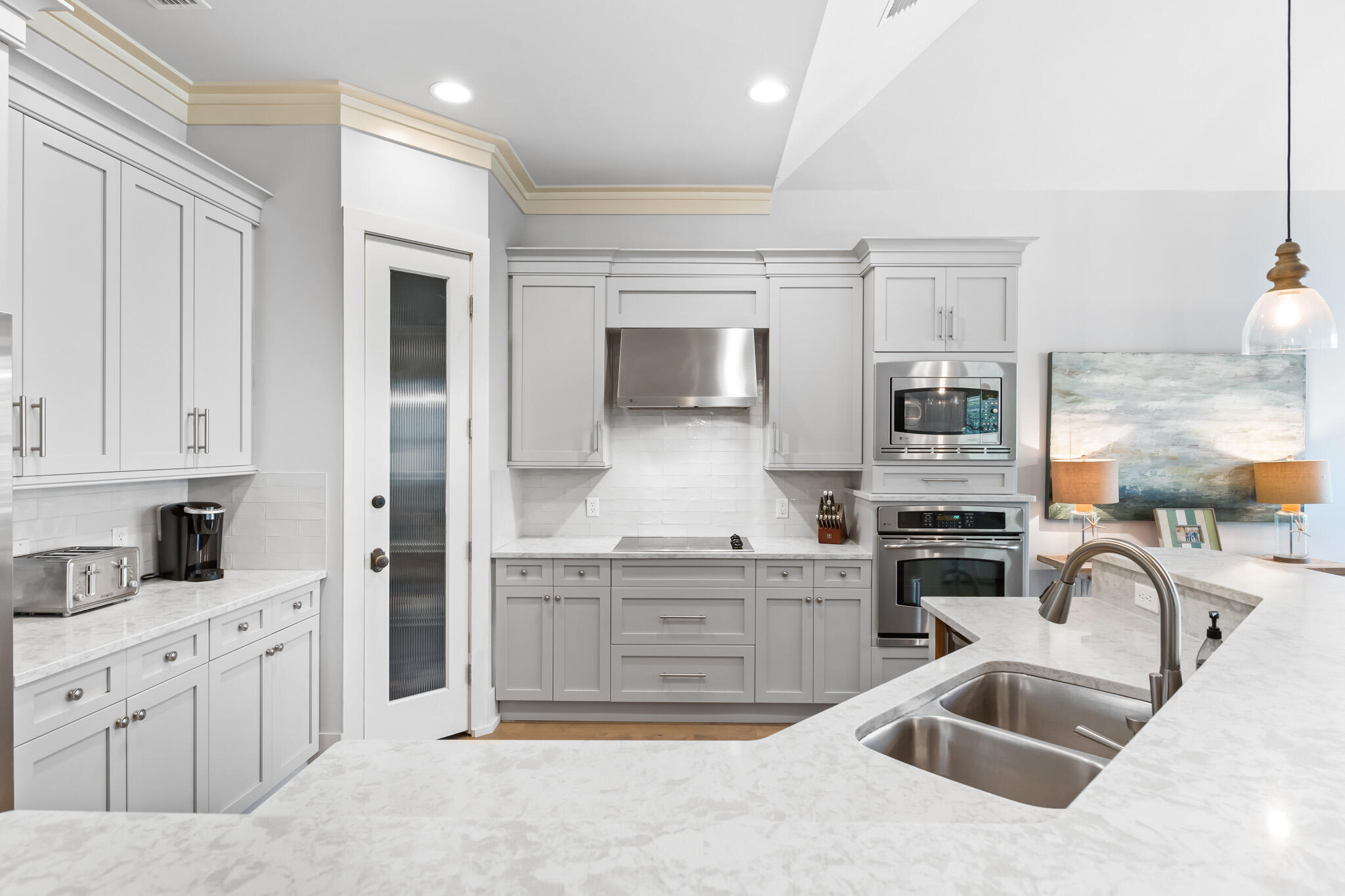 PINECREST - Residential
