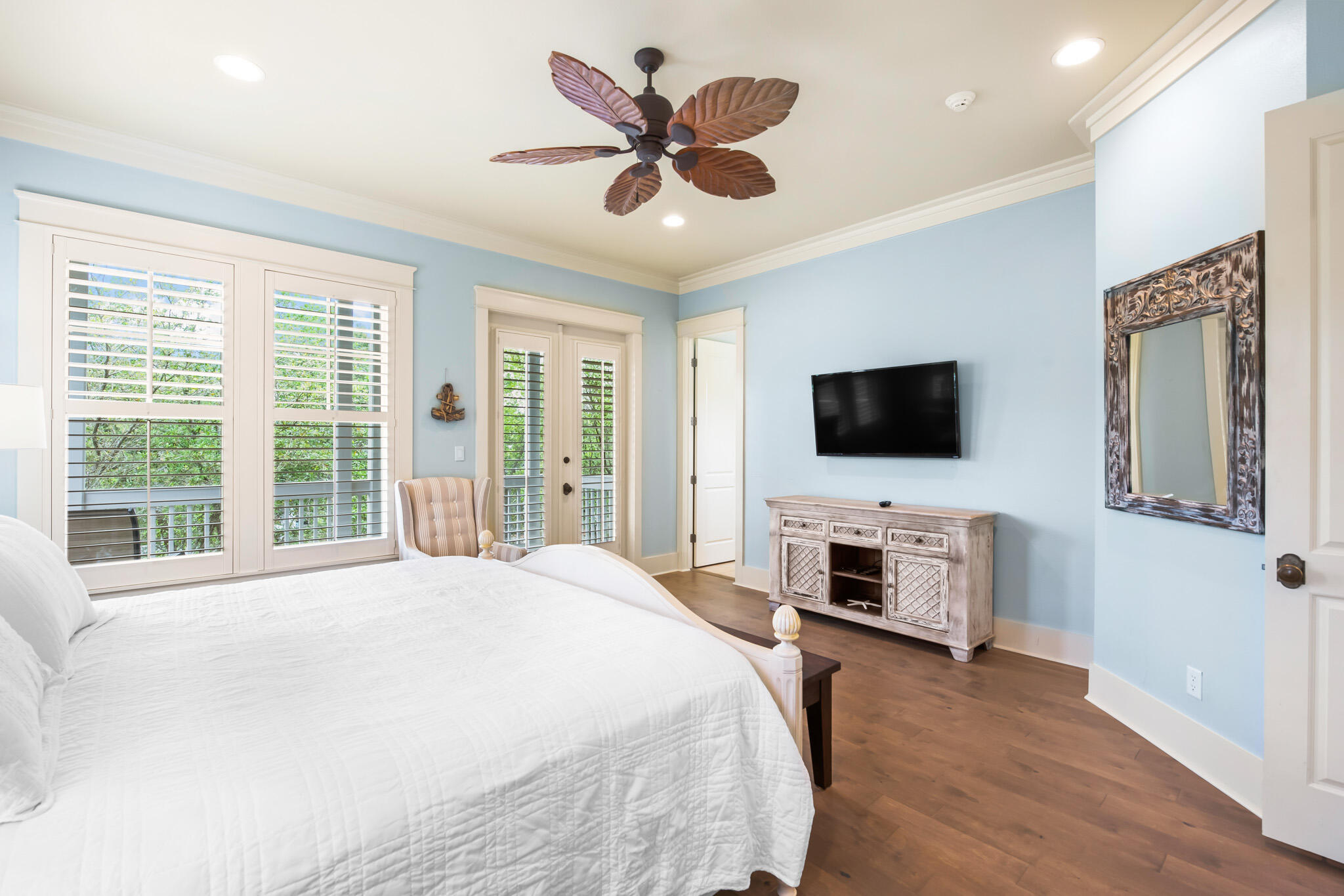 PINECREST - Residential