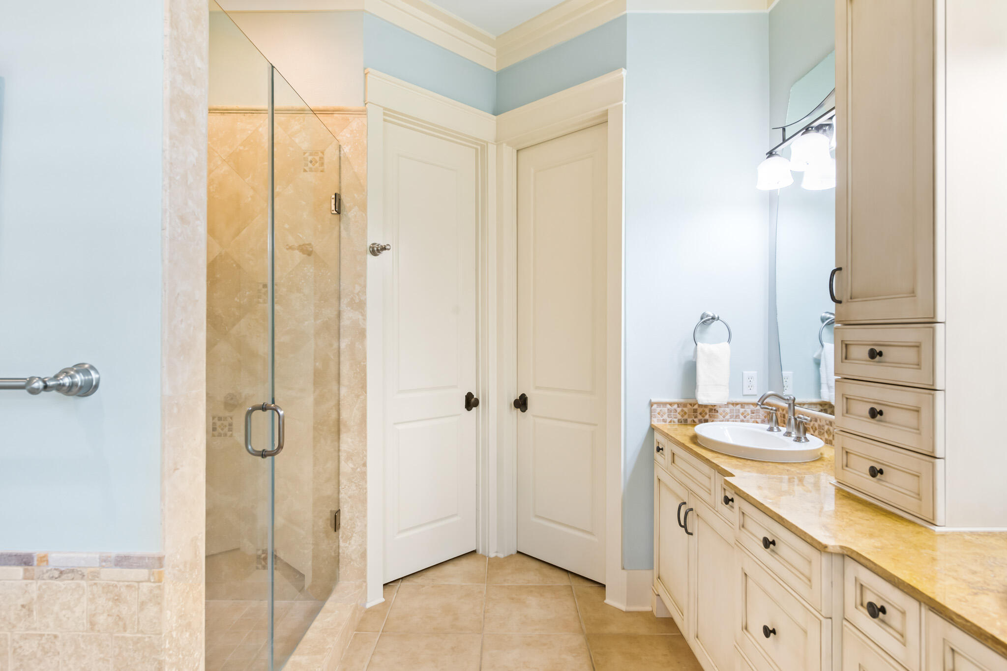 PINECREST - Residential