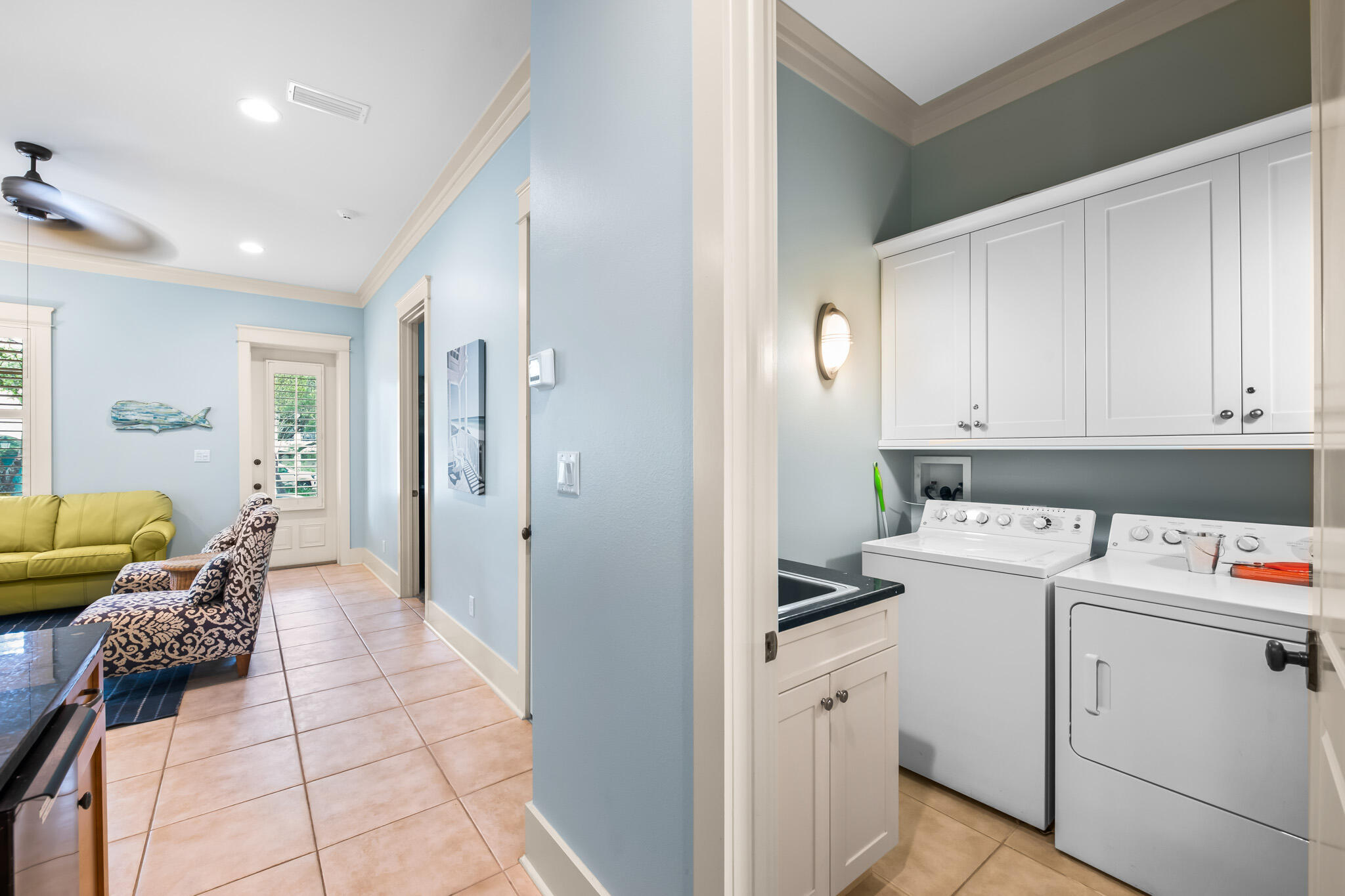 PINECREST - Residential