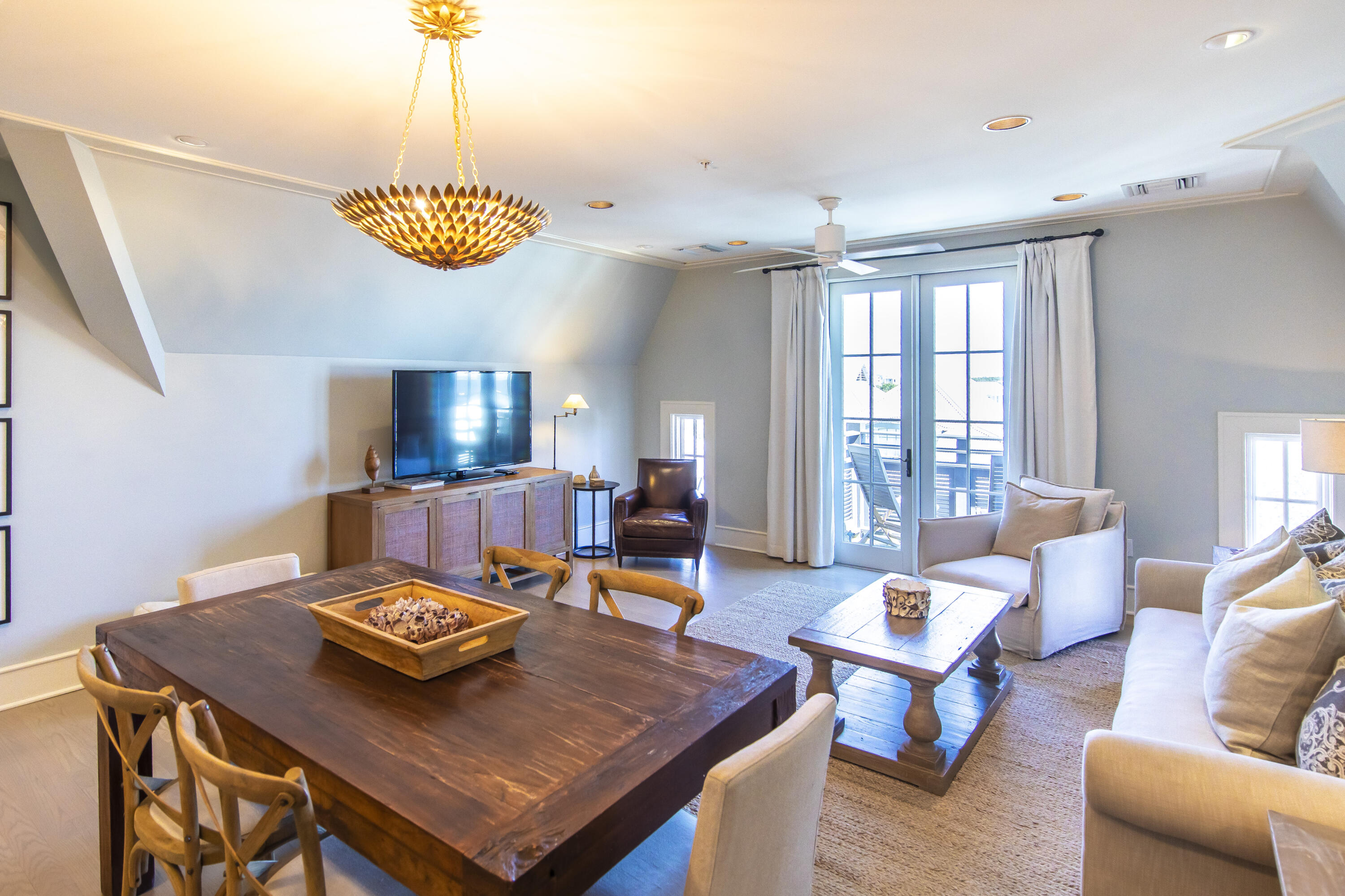 ROSEMARY BEACH, THE MERCADO - Residential